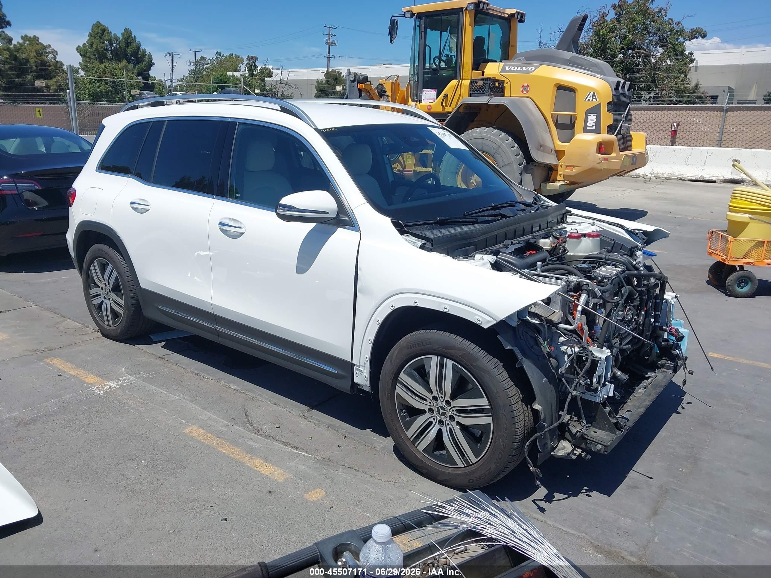 2025 Mercedes-Benz EQB 300, VIN W1N9M0KB8SN129175 — Front end