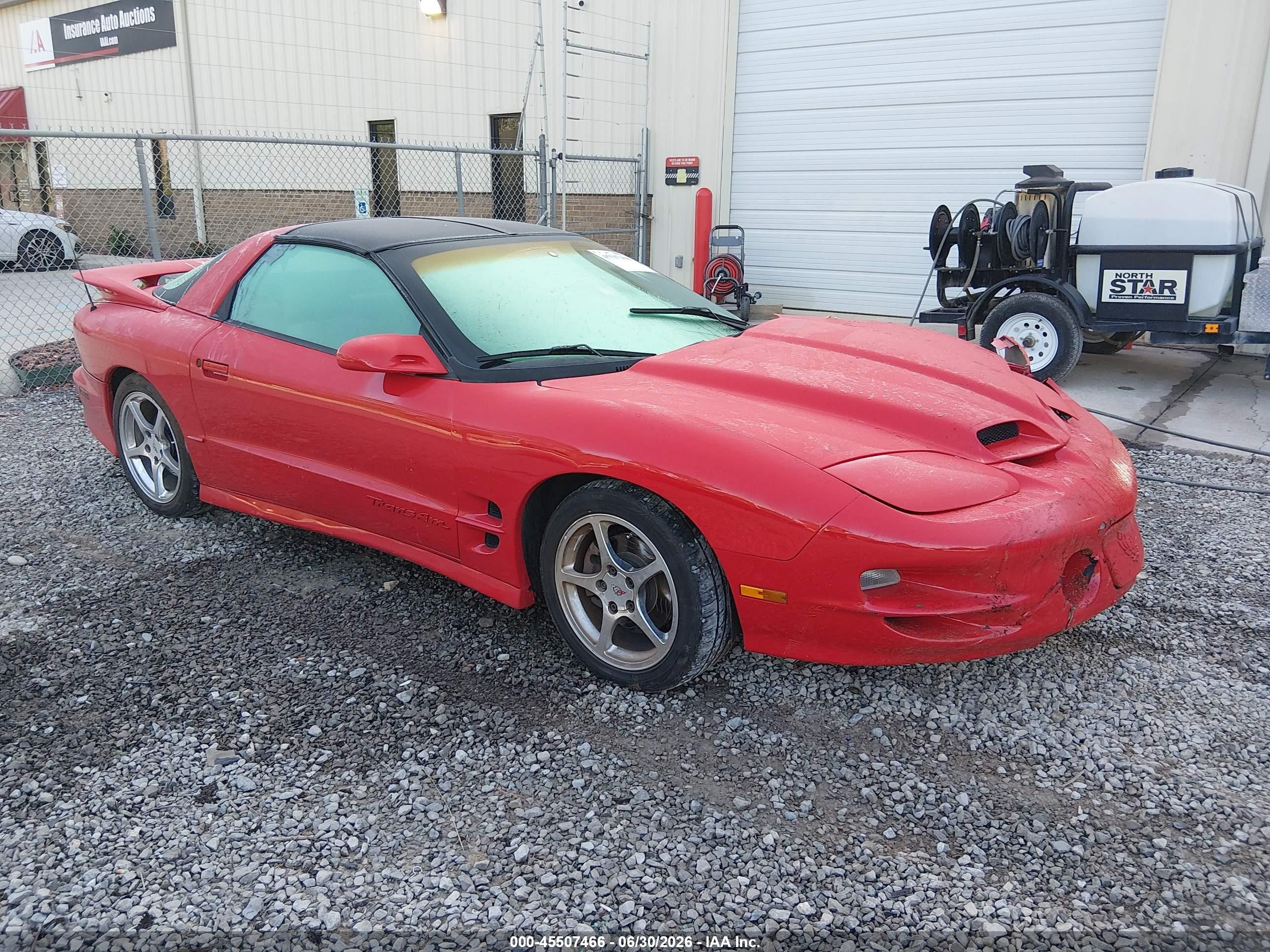 1998 Pontiac Firebird Formula, VIN 2G2FV22G6W2211328 — Перед