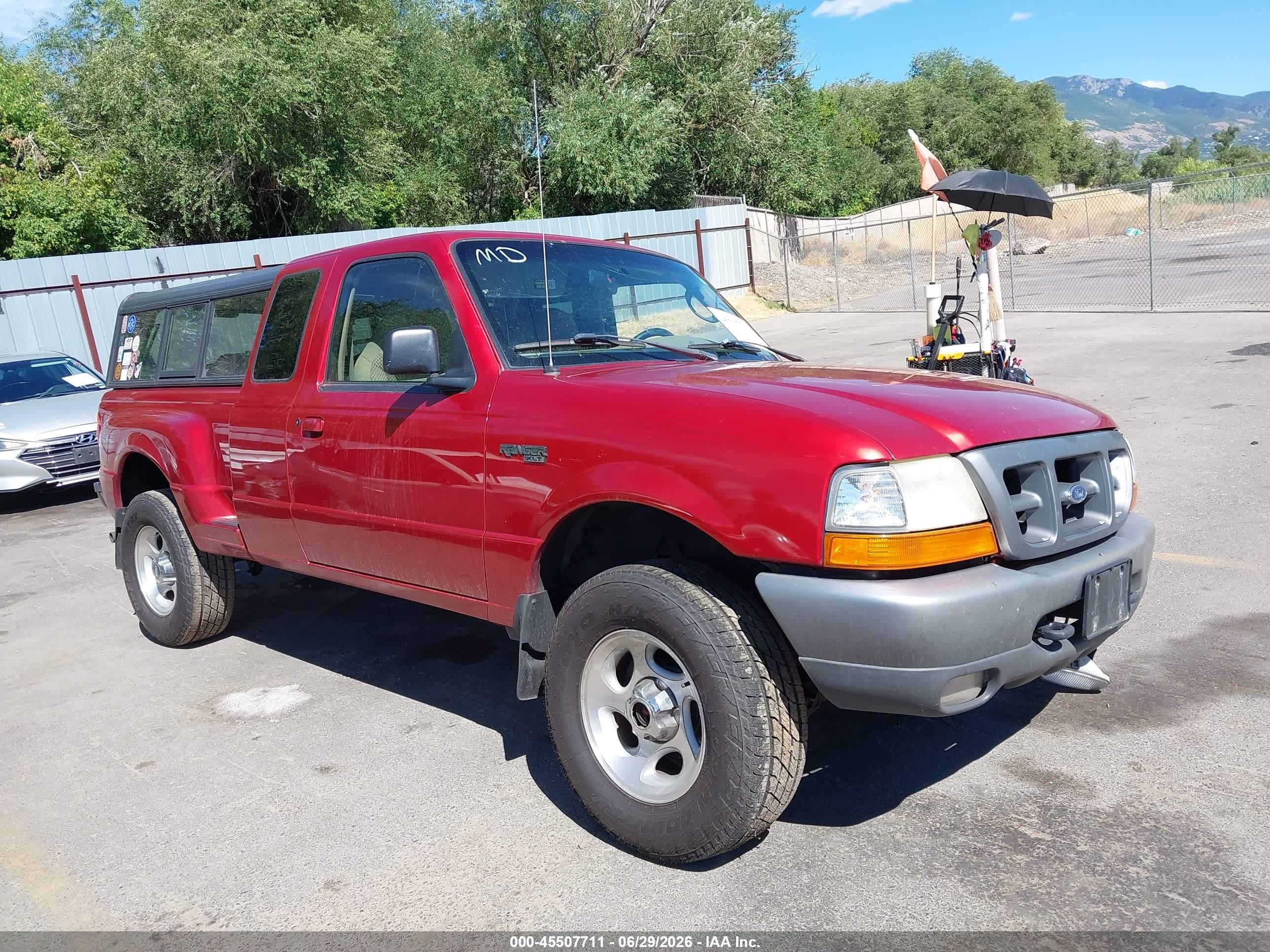 1998 Ford Ranger XL, VIN 1FTZR15X5WPA87080 — Side