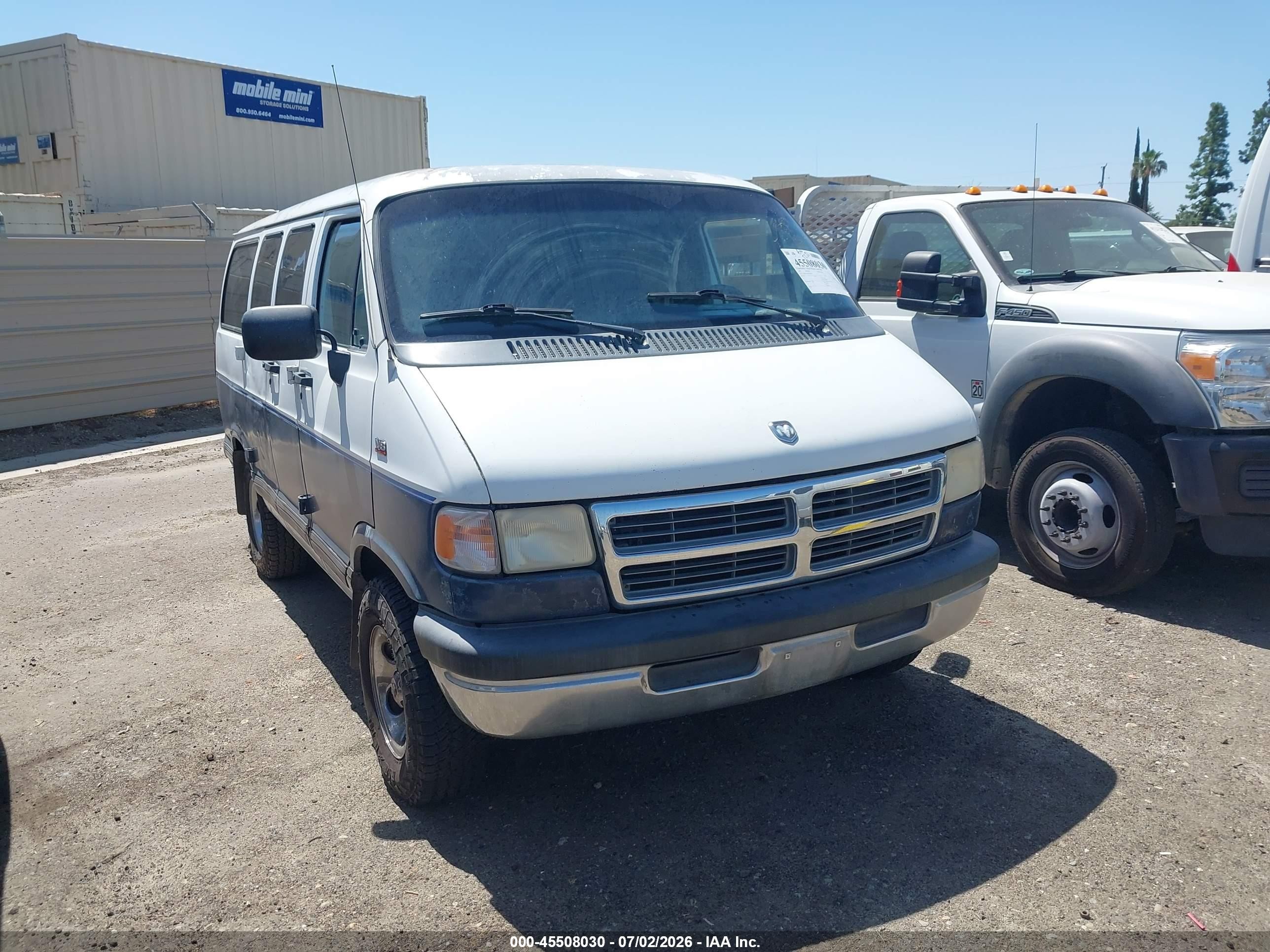 1995 Dodge Cargo, VIN 2B7HB21Y0SK520276 — Normal wear