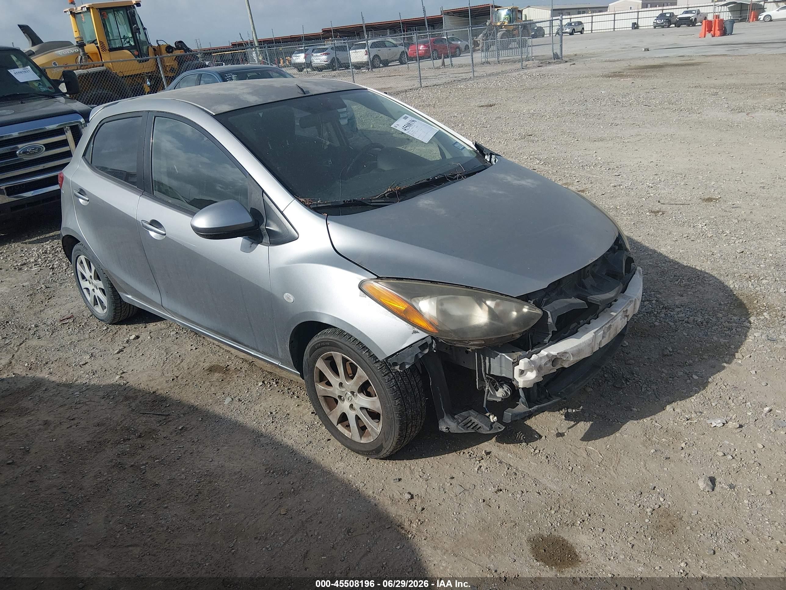 2011 Mazda 2 Touring, VIN JM1DE1HY4B0113715 — Normal wear