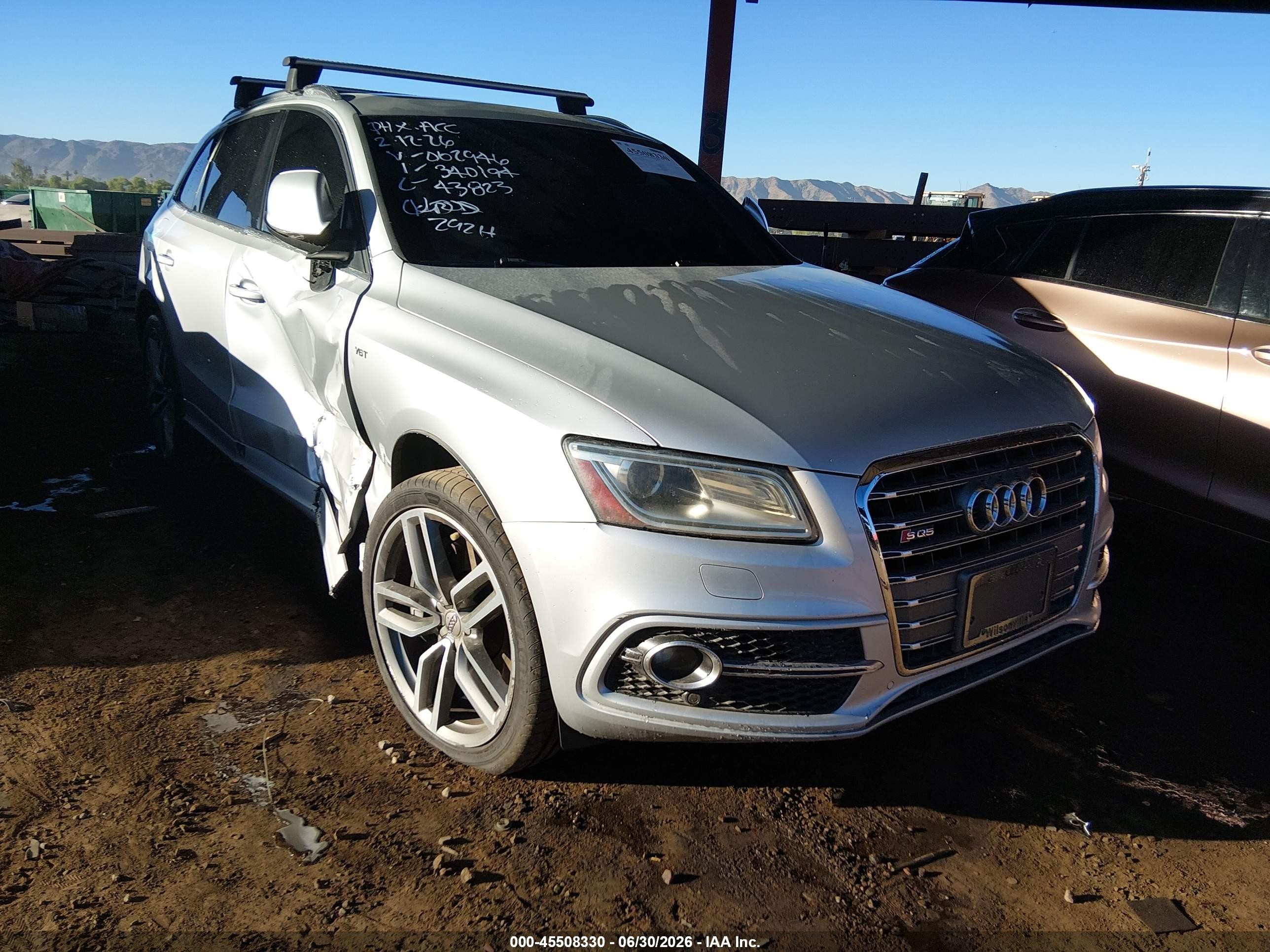2014 Audi SQ5 Premium Plus, VIN WA1CGAFP7EA062946 — Side