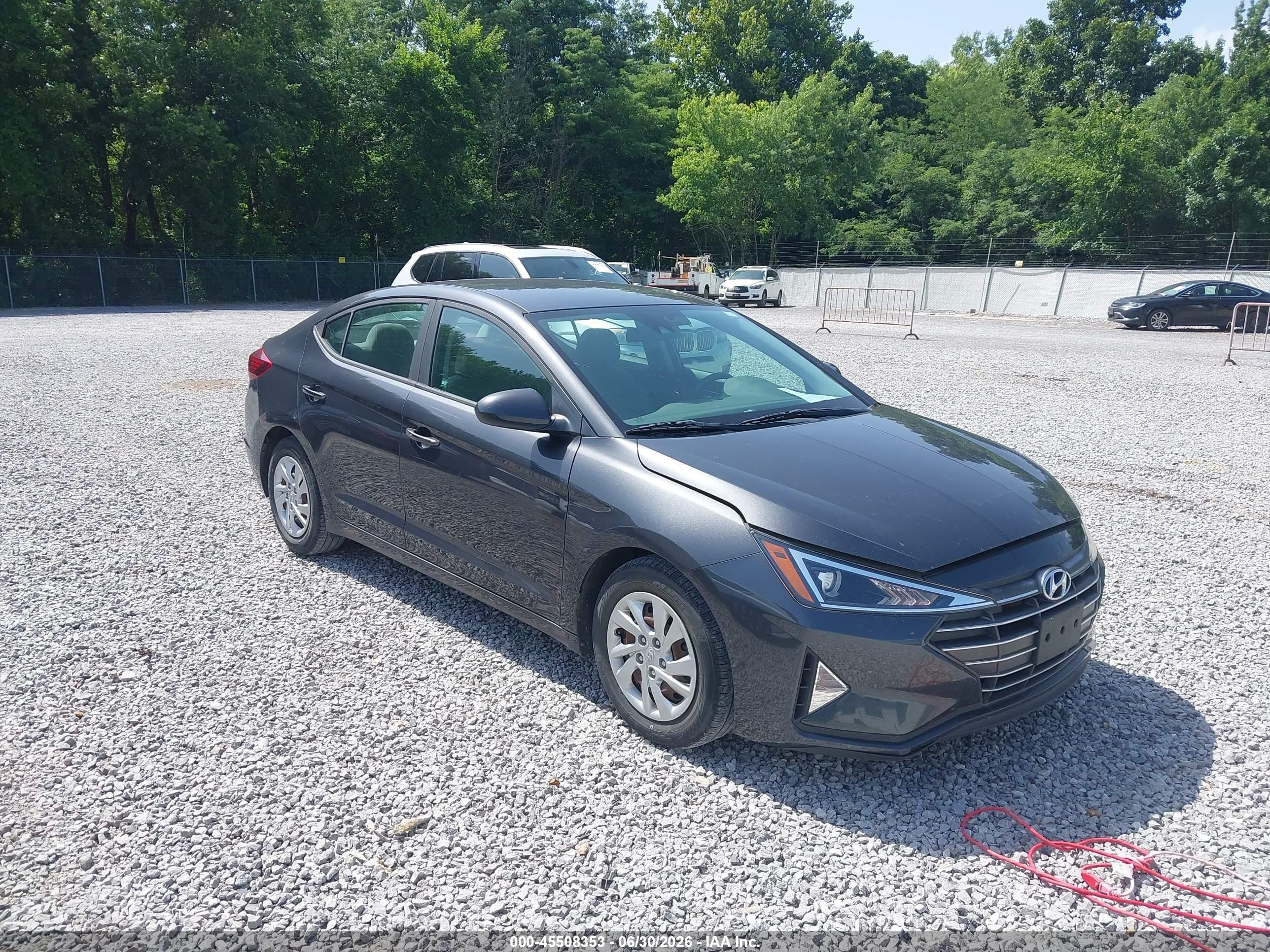 2020 Hyundai Elantra SE, VIN 5NPD74LF5LH612562 — Normal wear