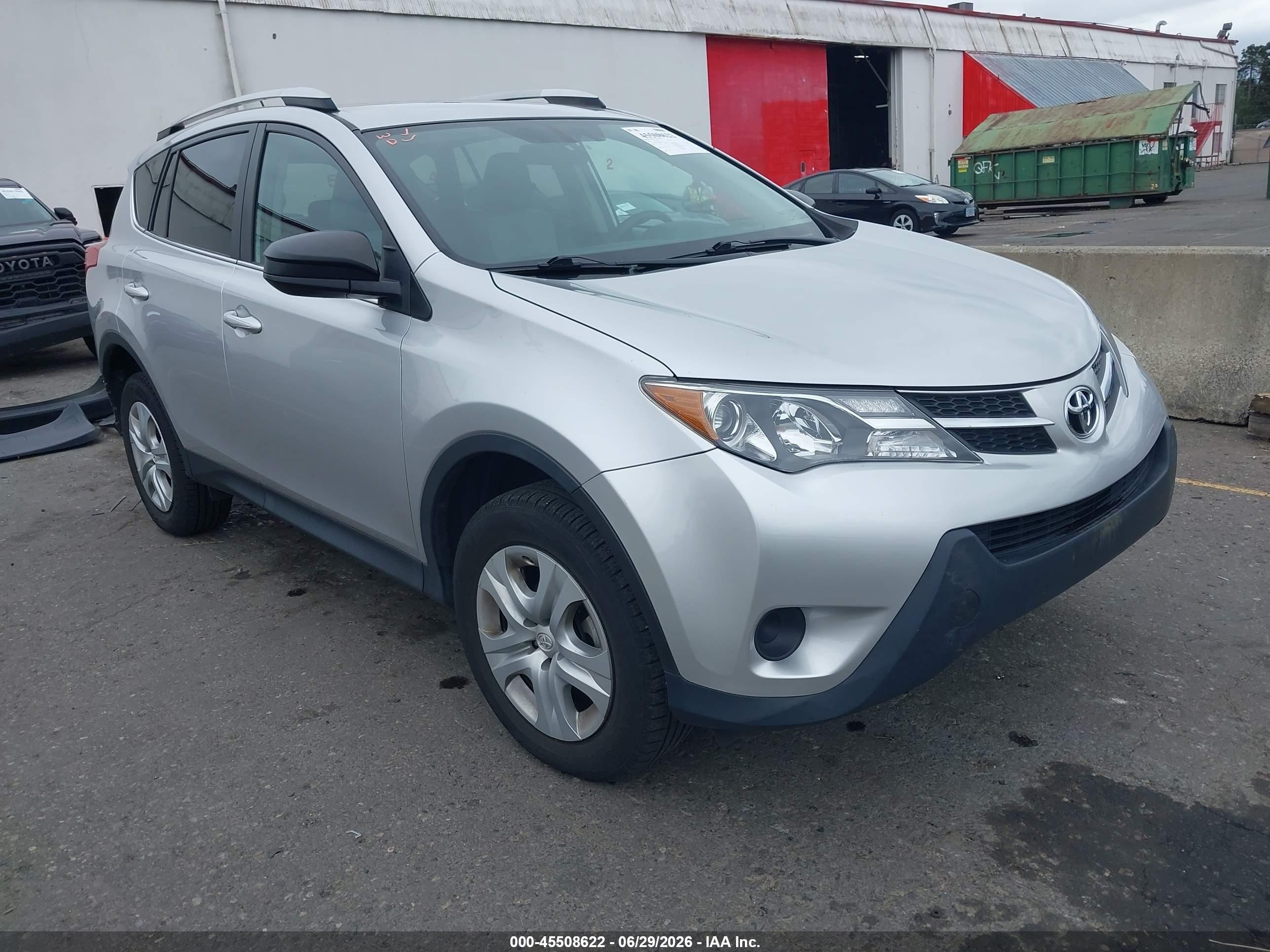 2013 Toyota RAV4 LE, VIN 2T3BFREV8DW106343 — Rear end