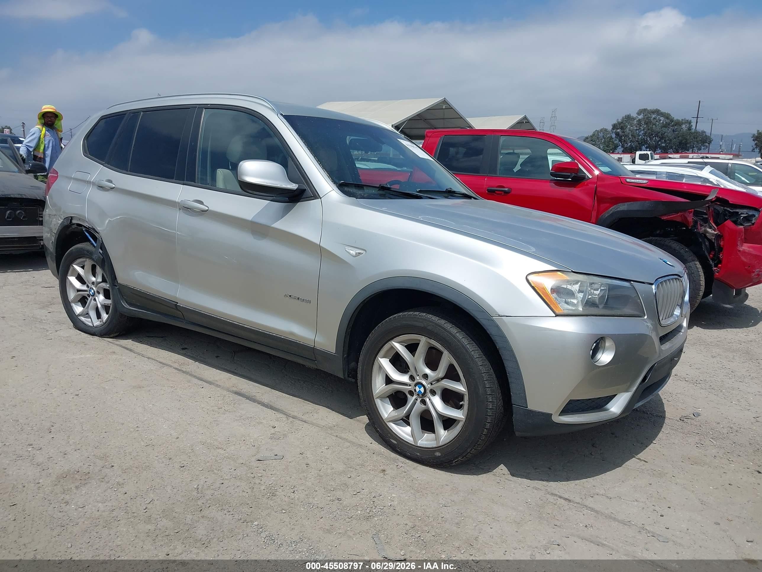 2013 BMW X3 xDrive28i, VIN 5UXWX9C58D0D00703 — Зад