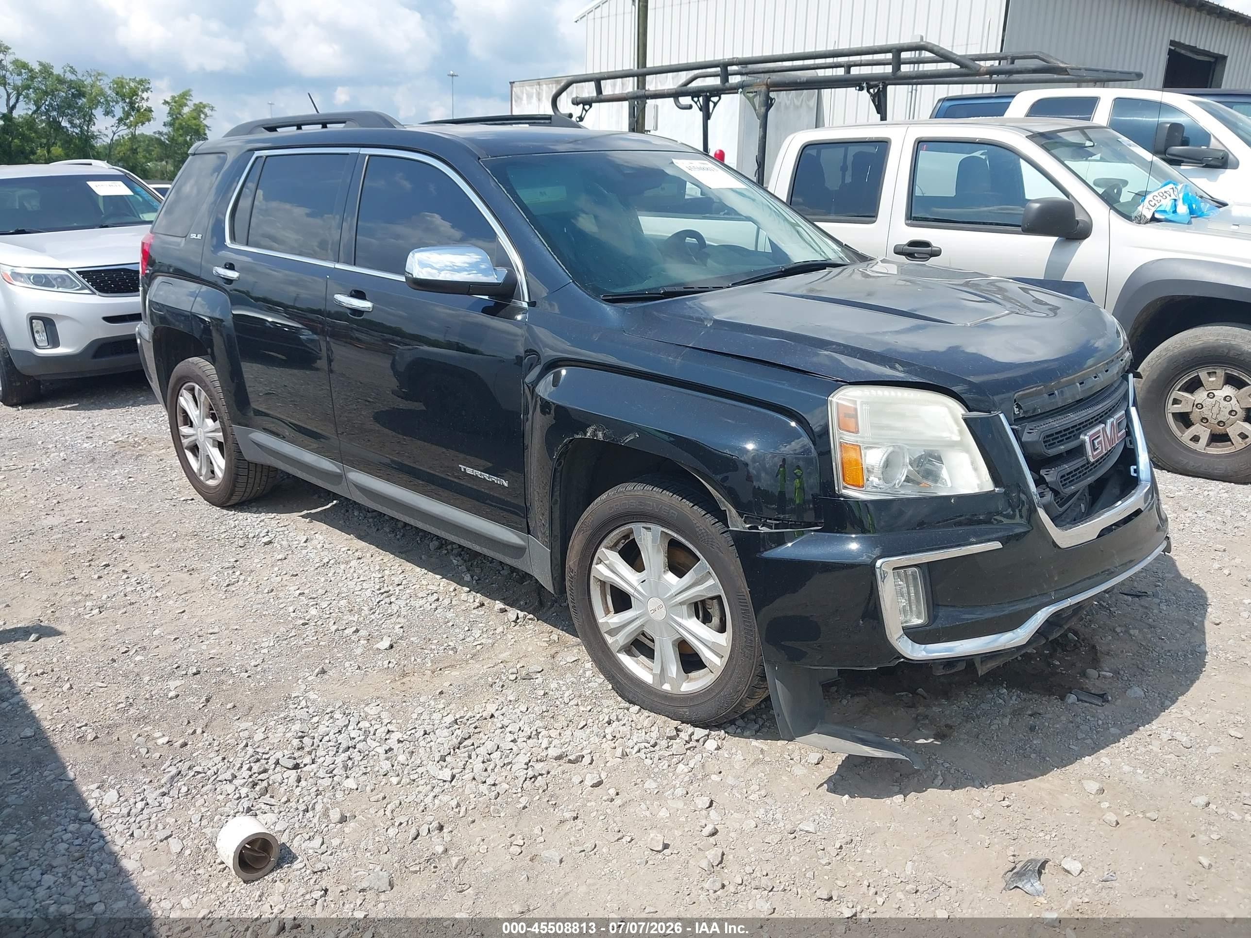 2016 GMC Terrain SLE, VIN 2GKALNEK2G6123419 — Front end