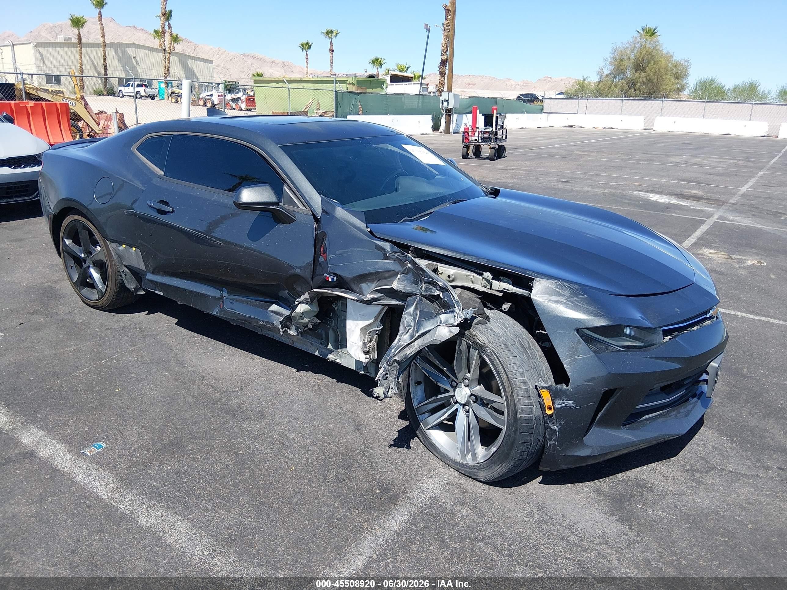 2016 Chevrolet Camaro 1LT, VIN 1G1FA1RX1G0157407 — Side