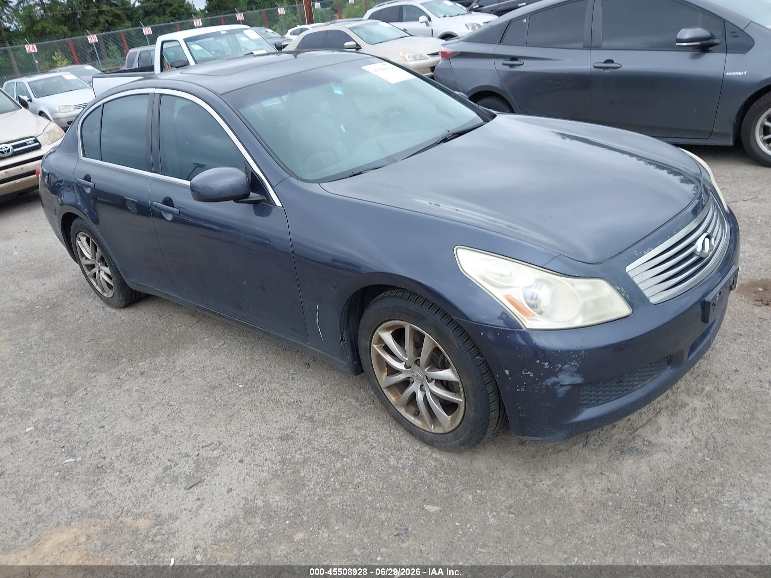 2007 Infiniti G35 Journey, VIN JNKBV61E47M724704 — Normal wear