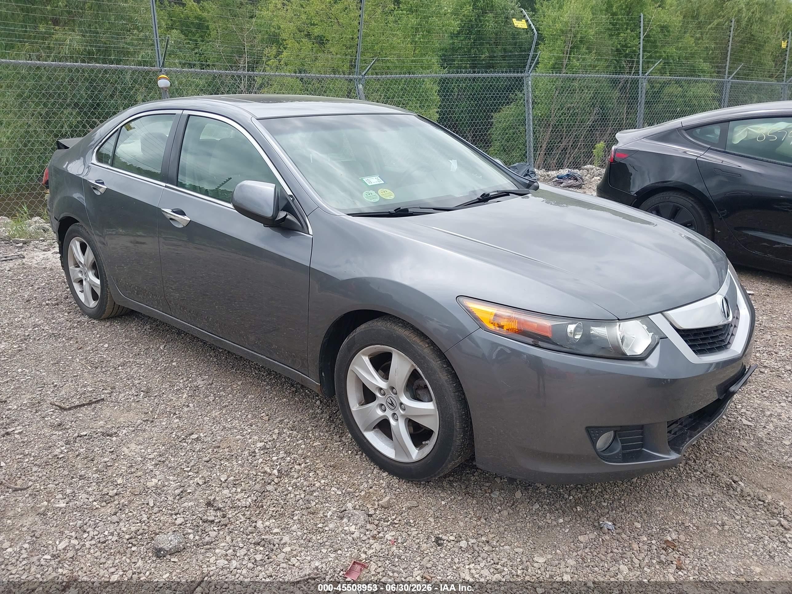 2010 Acura TSX, VIN JH4CU2F67AC040910 — Rear end