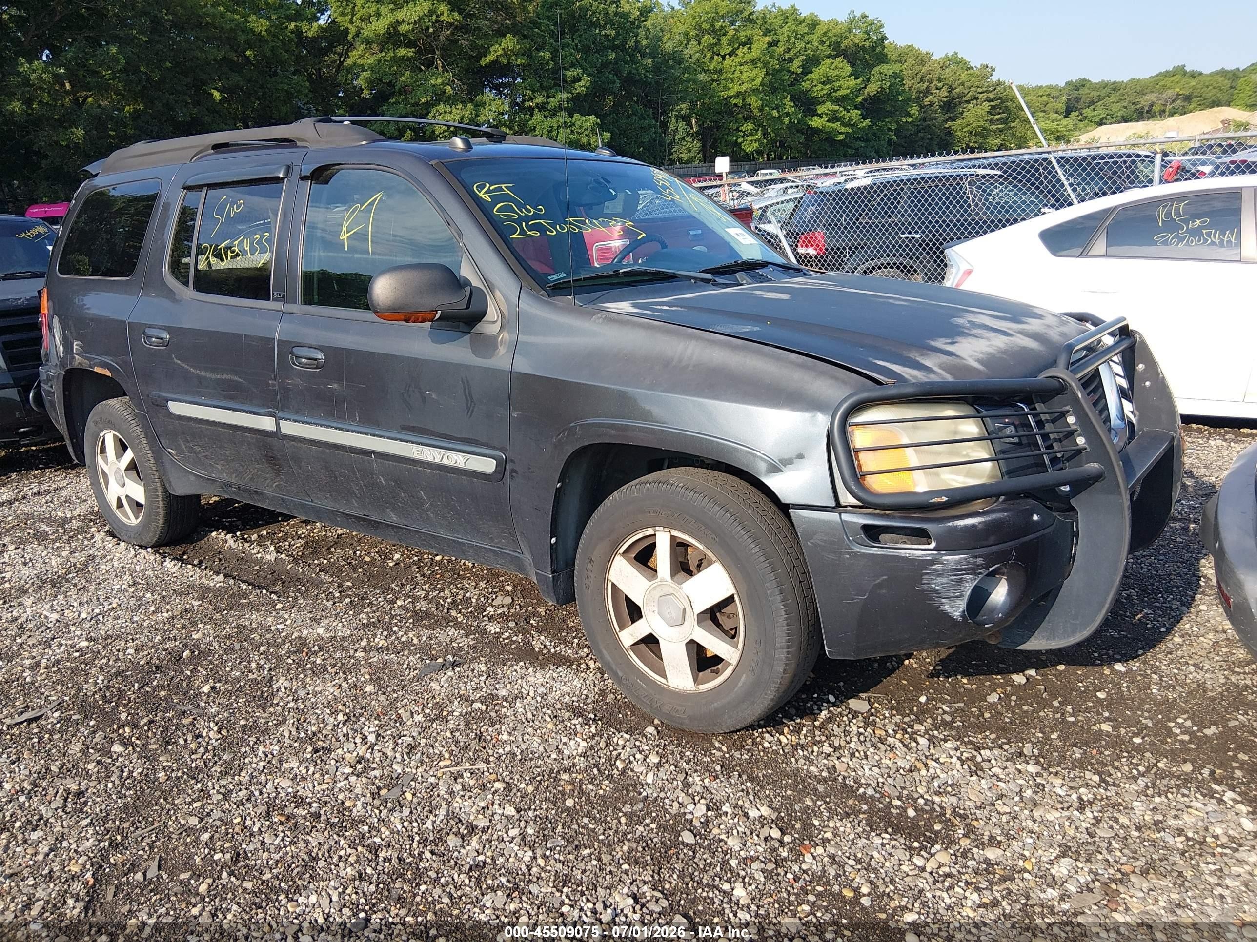 2005 GMC Envoy SLE, VIN 1GKET16S556105976 — All over
