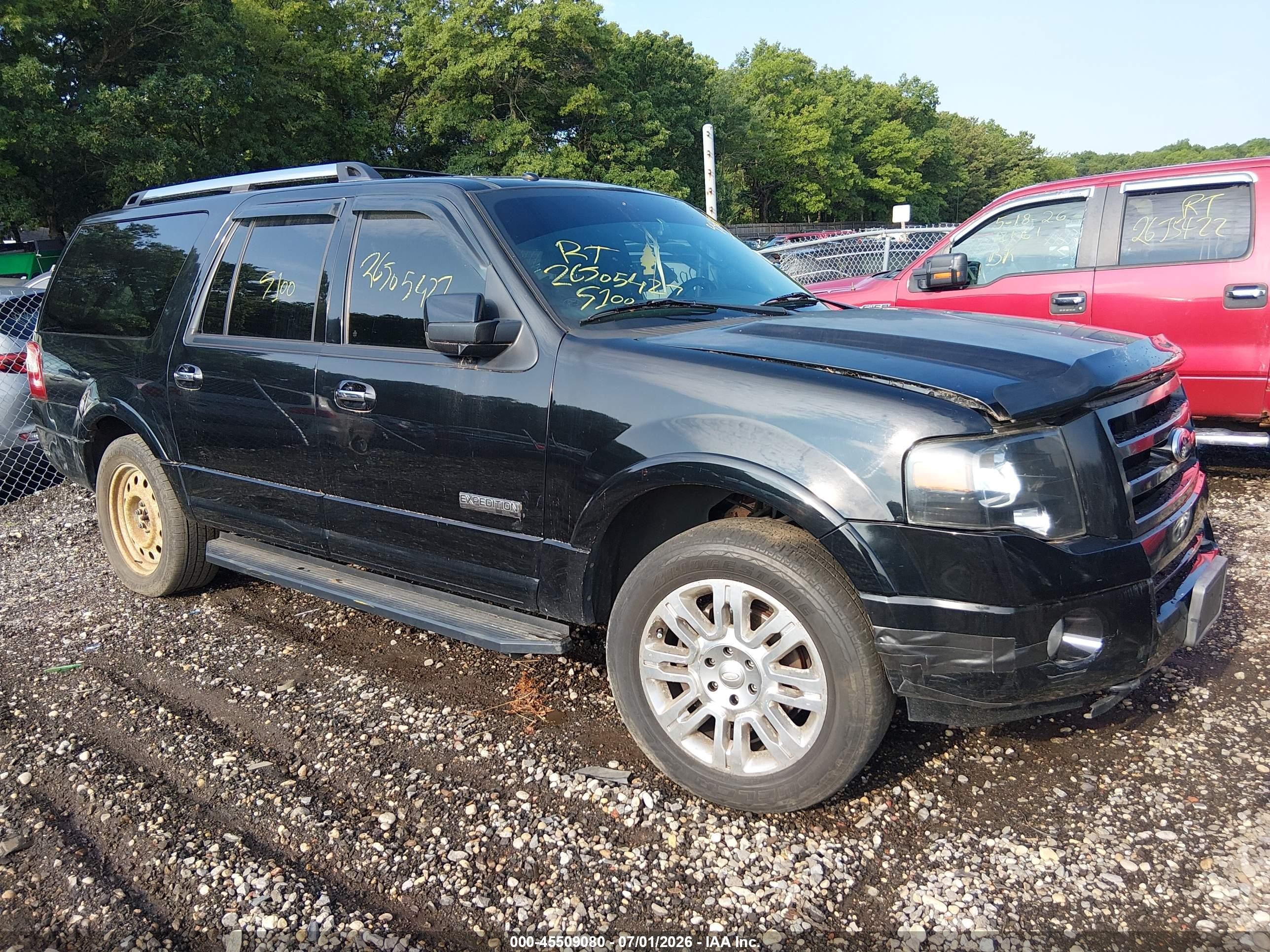 2007 Ford Expedition Max Limited, VIN 1FMFK20557LA75244 — Front end