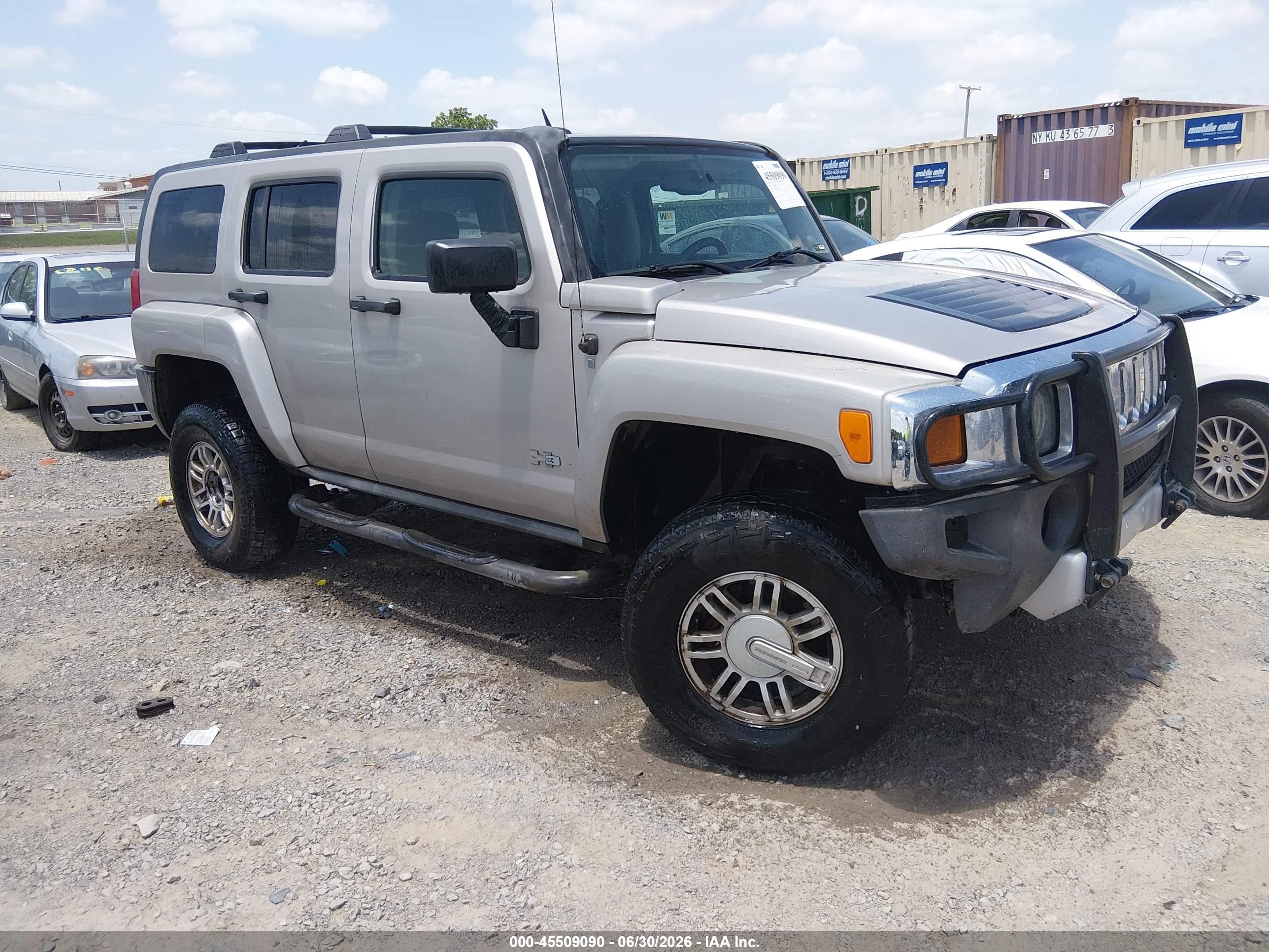 2009 Hummer H3 SUV, VIN 5GTEN13E898116252 — Normal wear