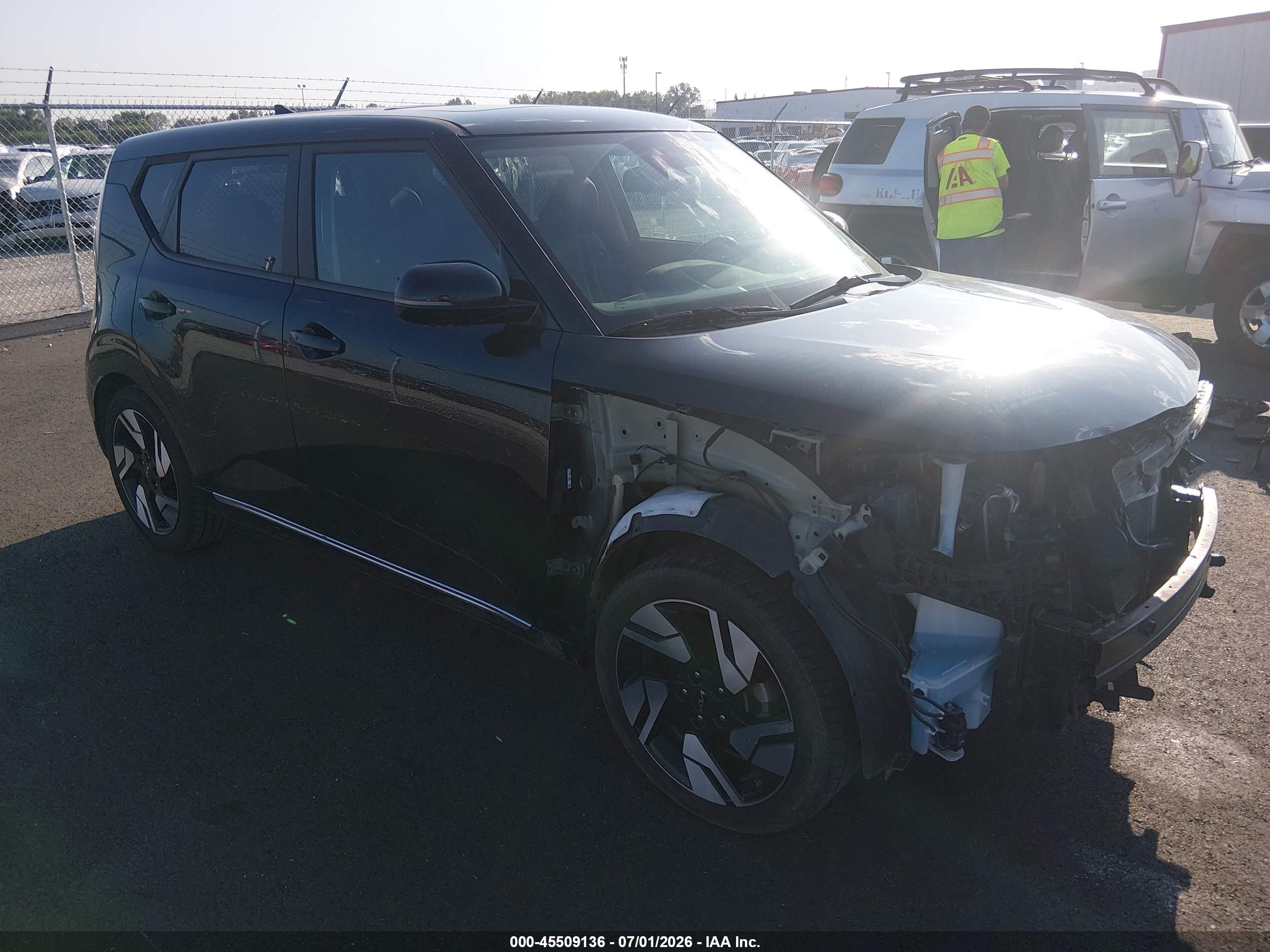 2023 Kia Soul GT-Line, VIN KNDJ53AU0P7855095 — Front end