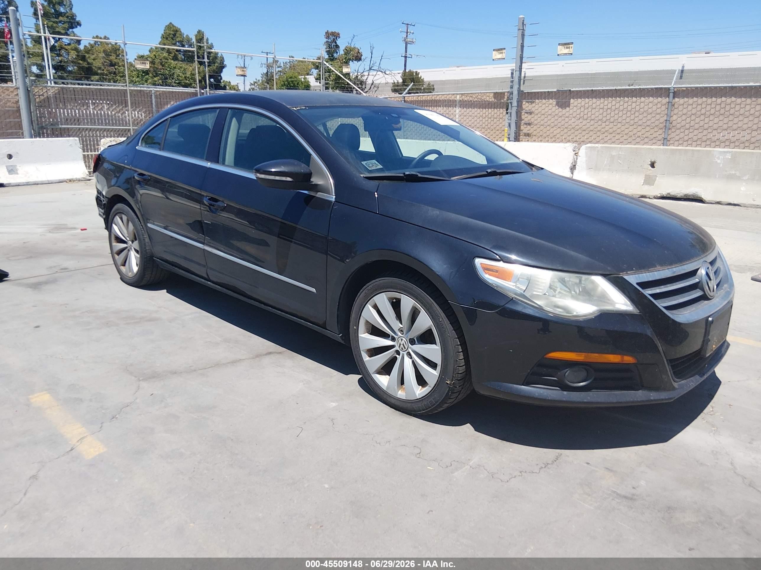 2010 Volkswagen CC Sport, VIN WVWMP7AN3AE554671 — Normal wear