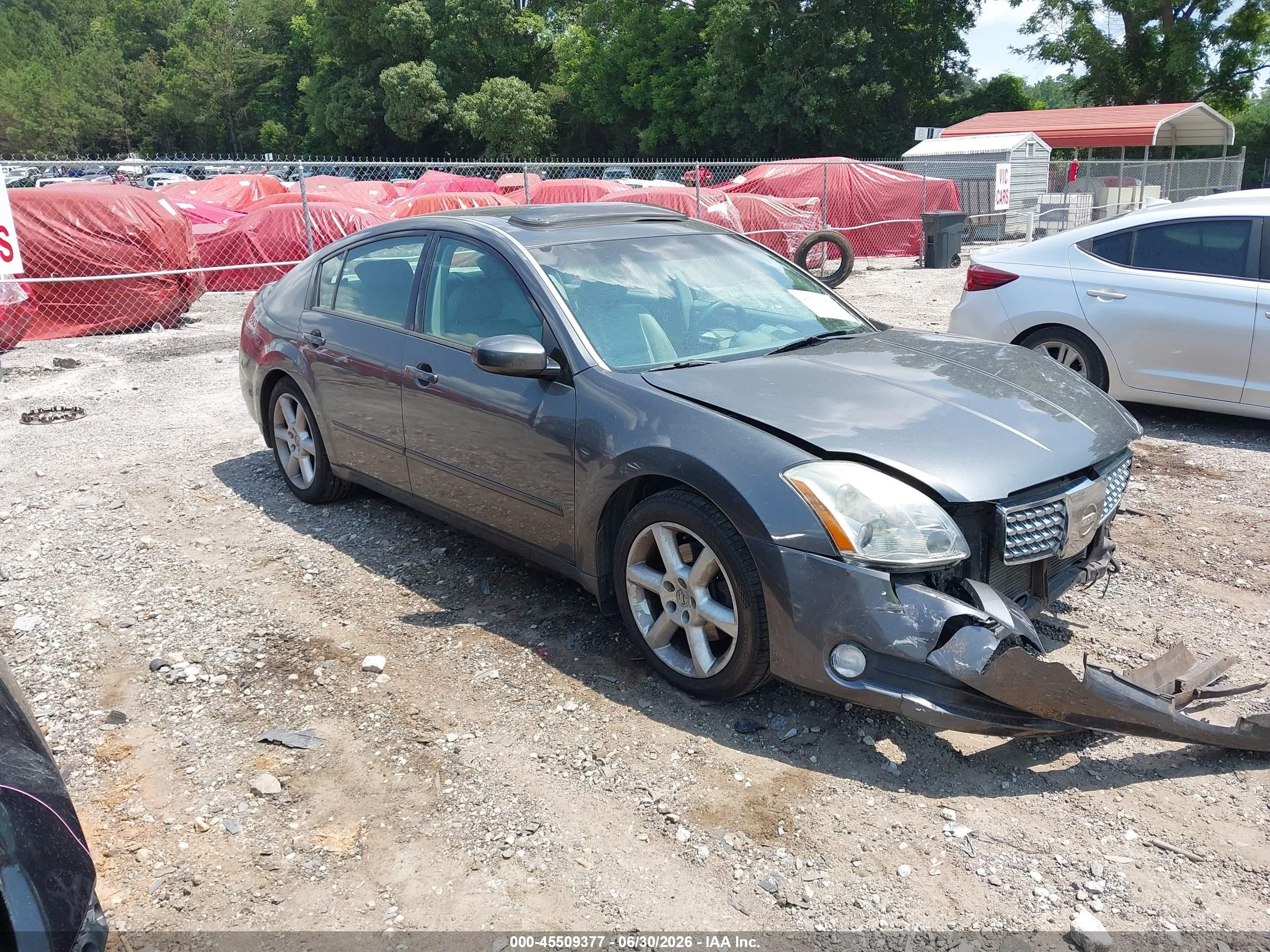 2005 Nissan Maxima SL, VIN 1N4BA41E25C850361 — Перед