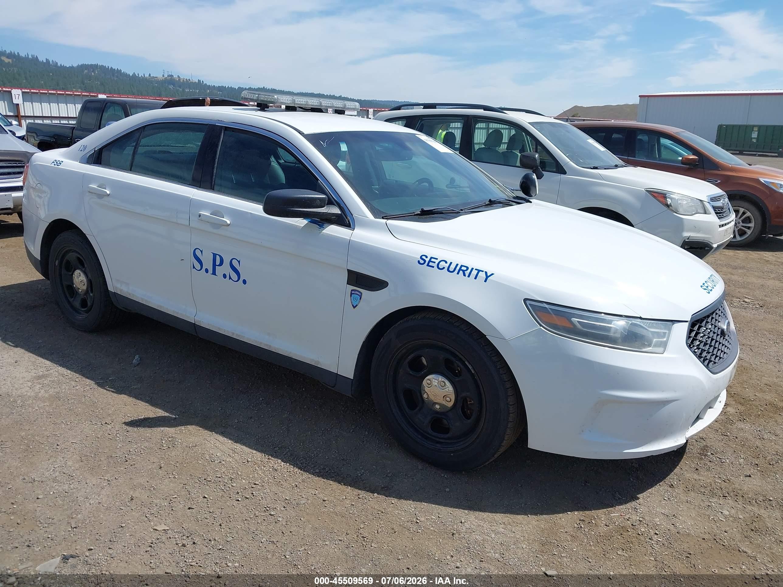 2015 Ford Police Interceptor, VIN 1FAHP2MK3FG176357 — Normal wear
