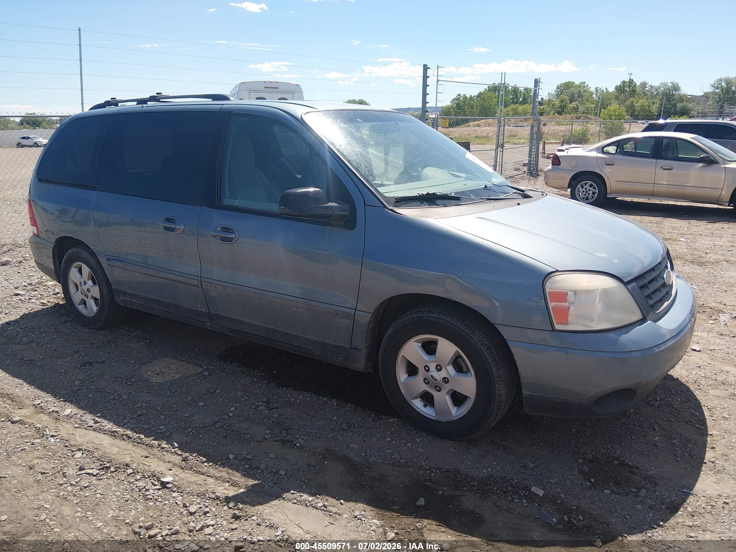 2004 Ford Freestar, VIN 2FMDA576X4BA42939 — Normal wear