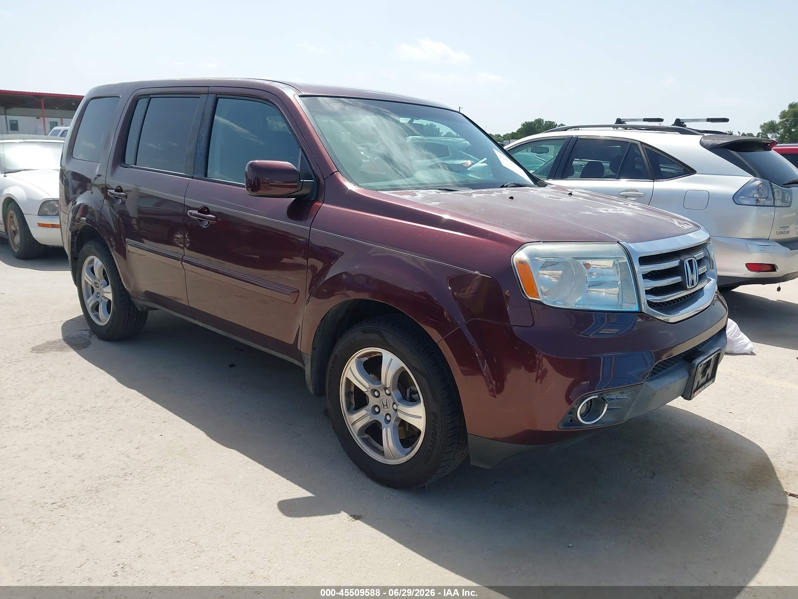 2012 Honda Pilot EX-L, VIN 5FNYF3H52CB038046 — Normal wear