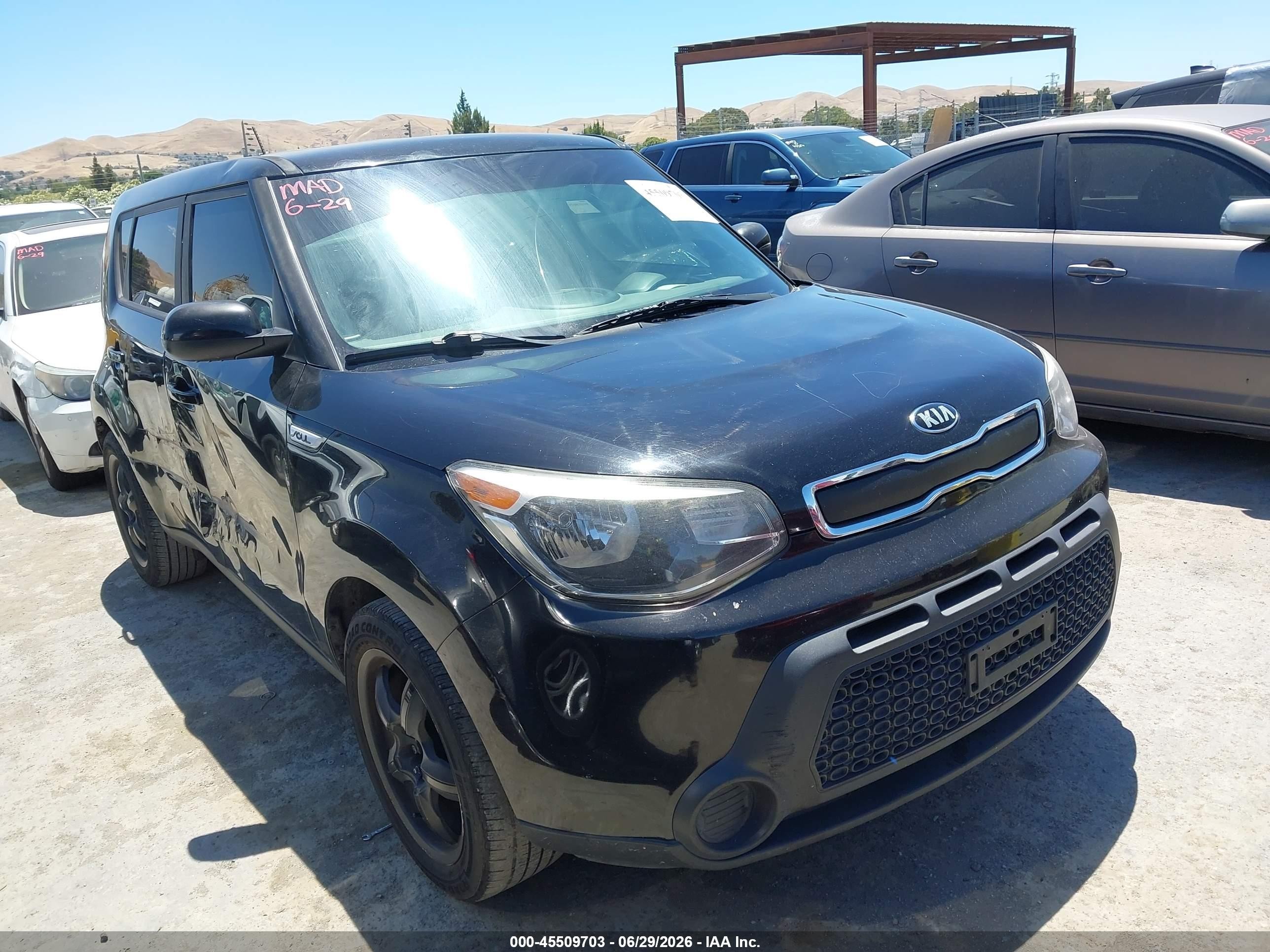 2016 Kia Soul, VIN KNDJN2A21G7320527 — Normal wear