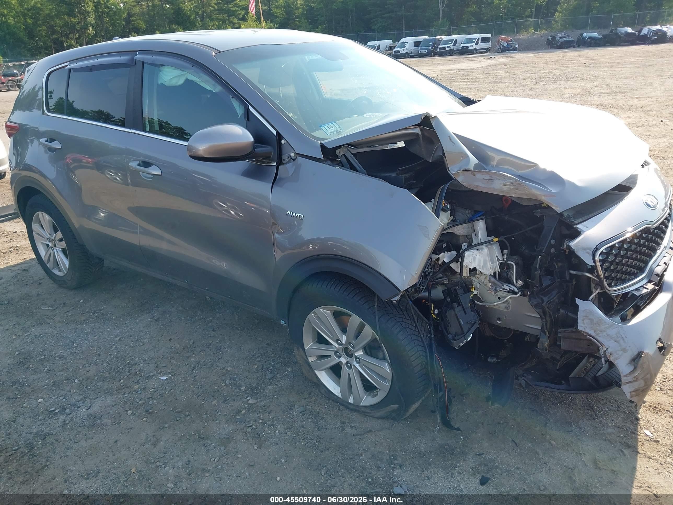 2019 Kia Sportage LX, VIN KNDPMCAC1K7528895 — Front end