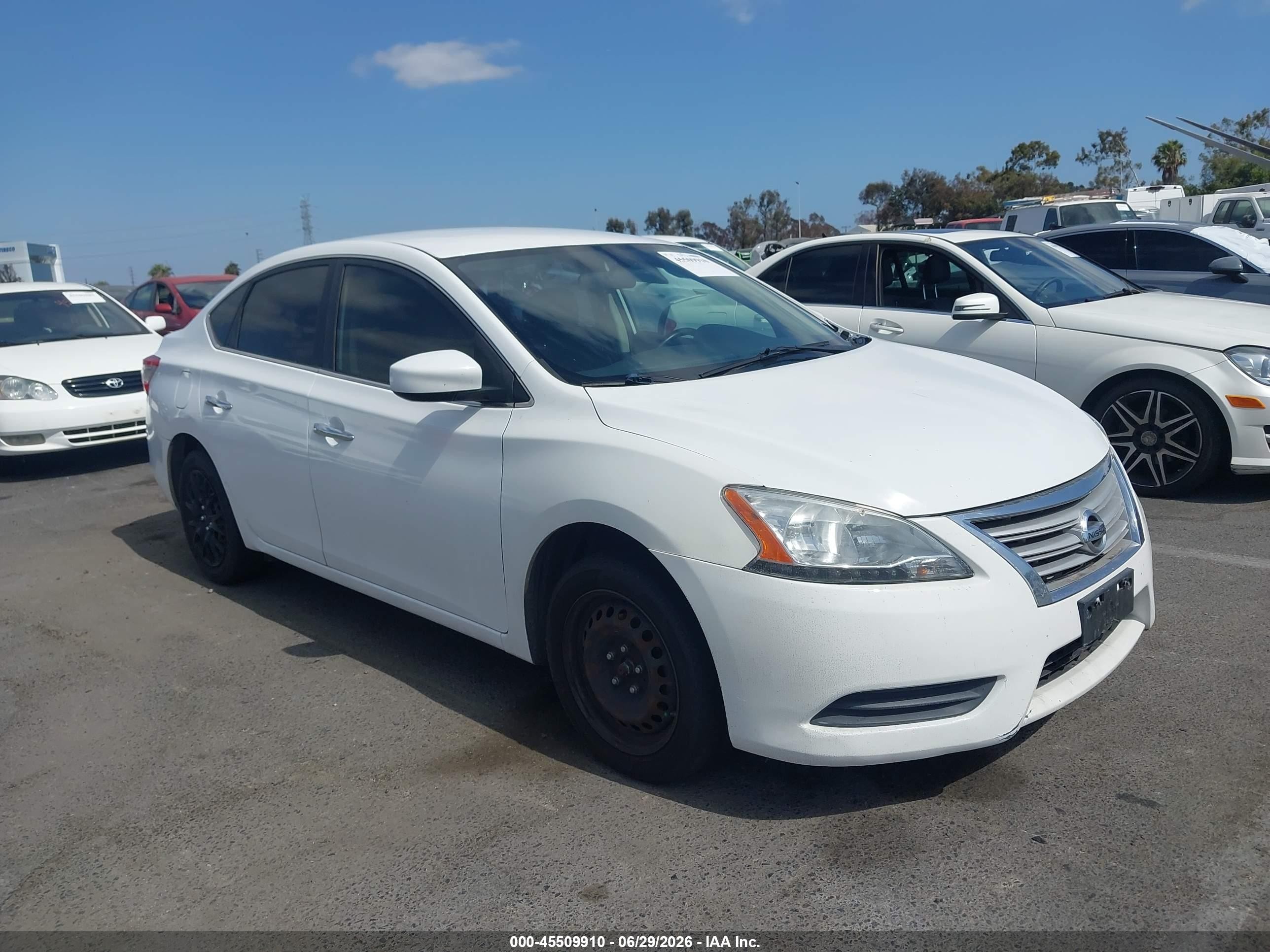 2015 Nissan Sentra SV, VIN 3N1AB7AP7FL684269 — Normal wear