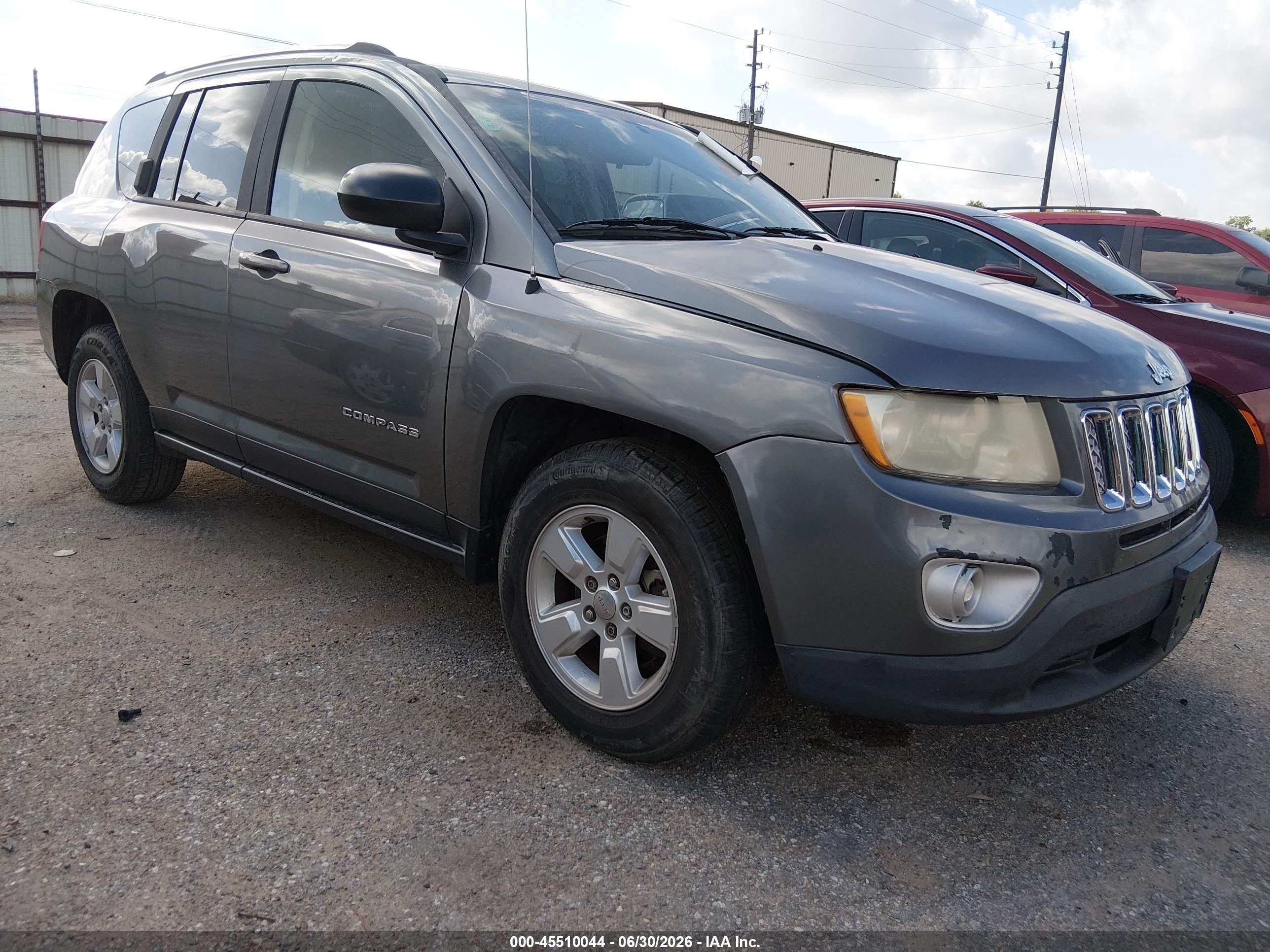 2012 Jeep Compass Latitude, VIN 1C4NJCEB6CD666436 — Normal wear