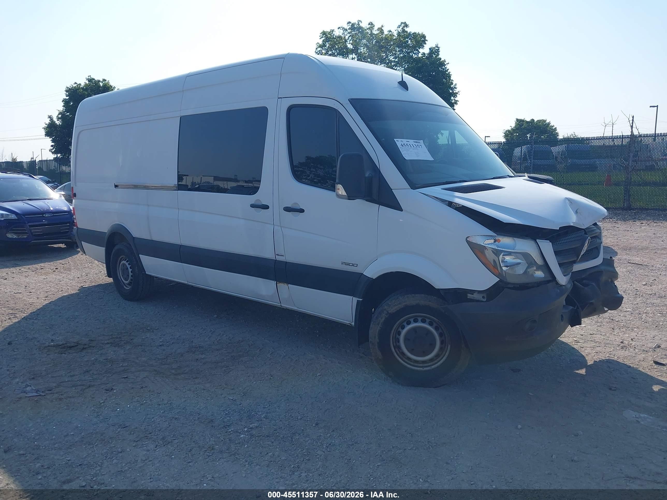 2016 Mercedes-Benz Sprinter, VIN 8BTPE8DD3GE130212 — Front end