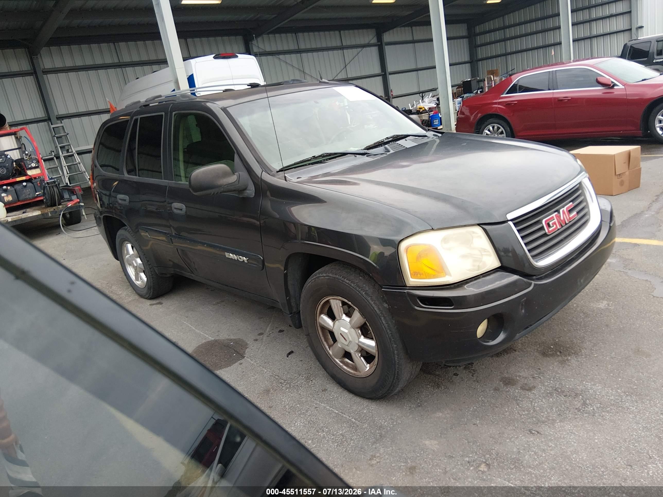 2004 GMC Envoy SLT, VIN 1GKDT13S242213641 — Normal wear