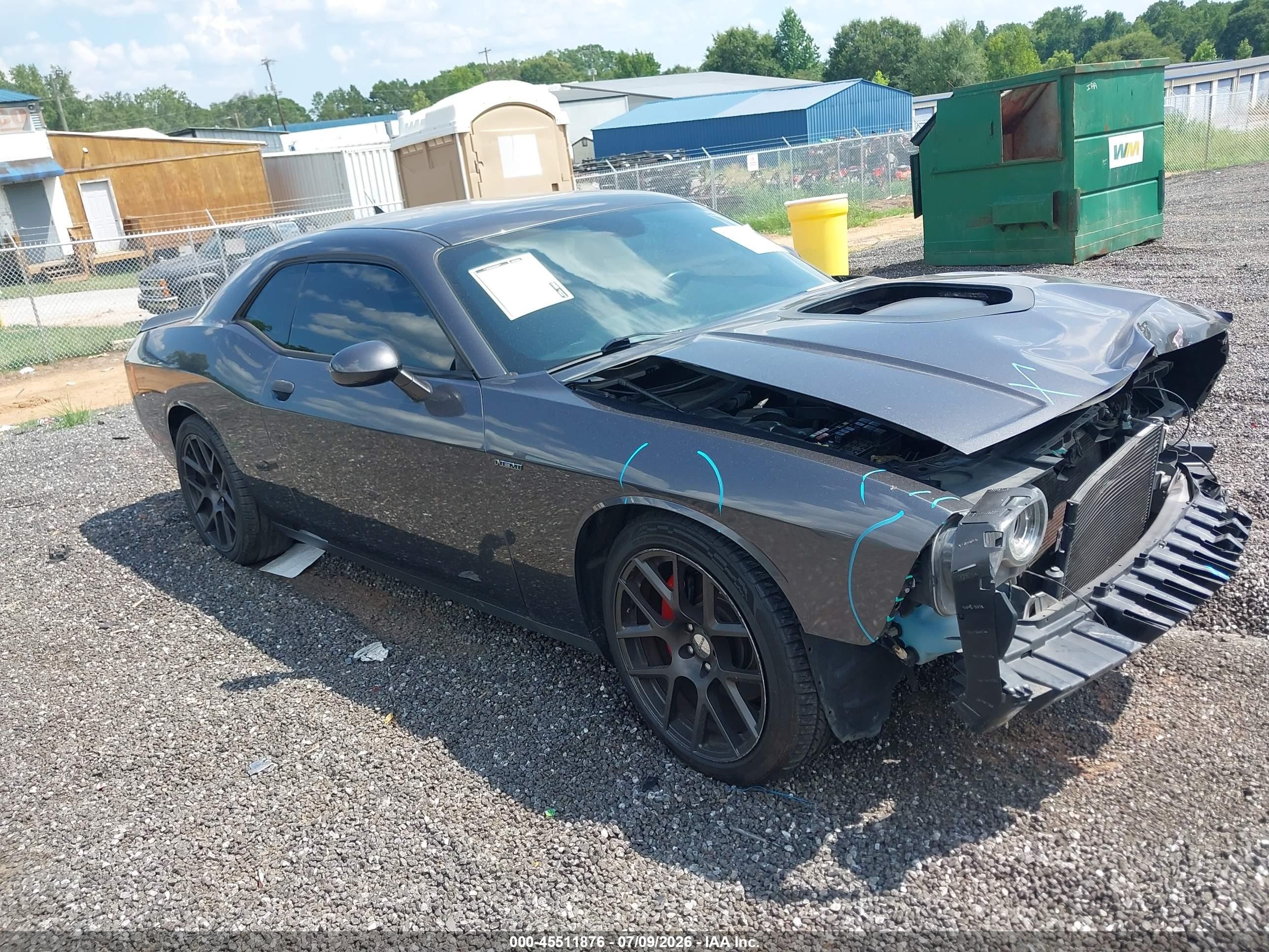 2016 Dodge Challenger R/T Plus, VIN 2C3CDZBT3GH168545 — Front end