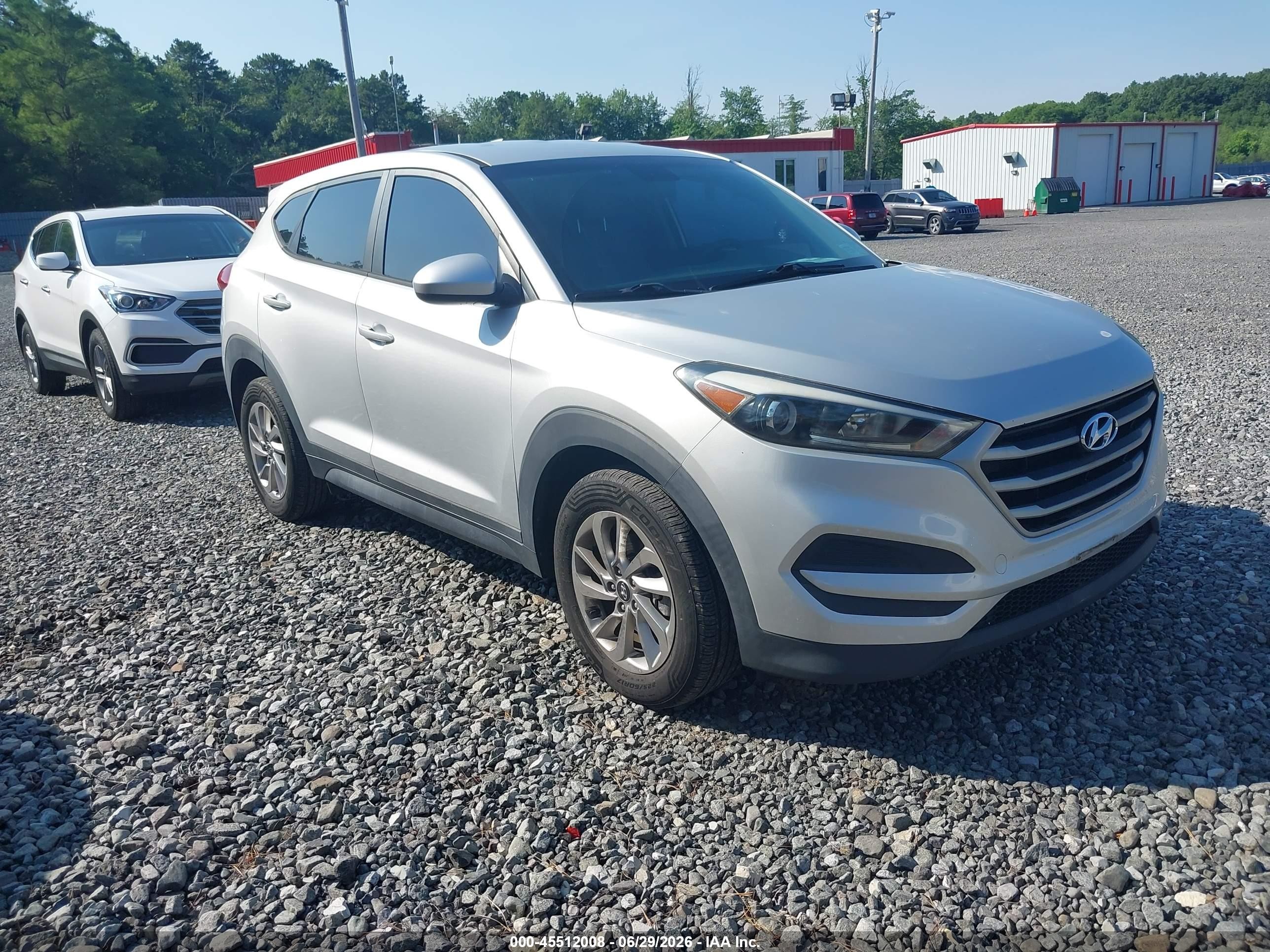 2018 Hyundai Tucson SE, VIN KM8J23A42JU700559 — Обычный износ