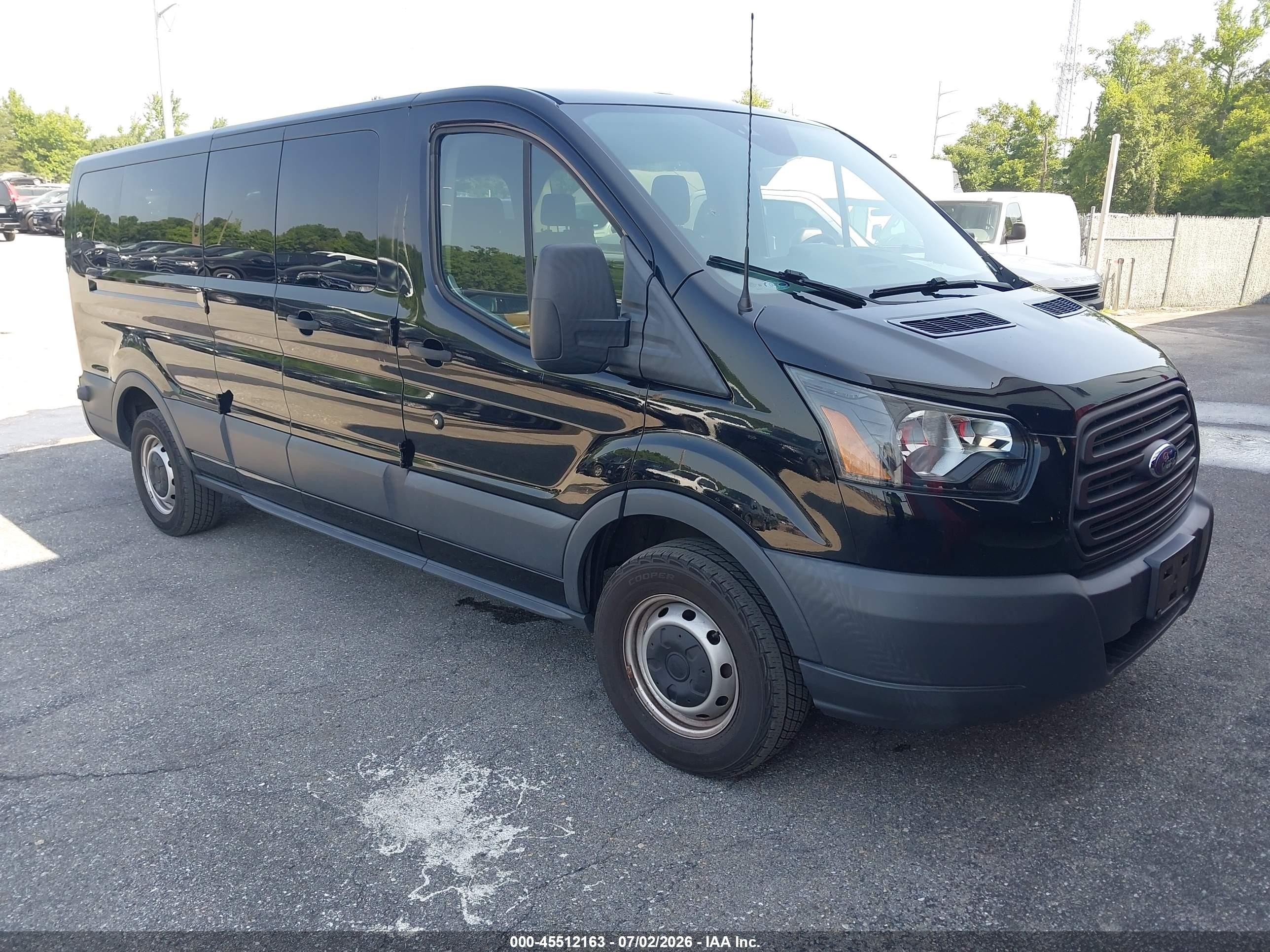 2018 Ford Transit Passenger XL, VIN 1FBZX2ZM5JKB42665 — Normal wear