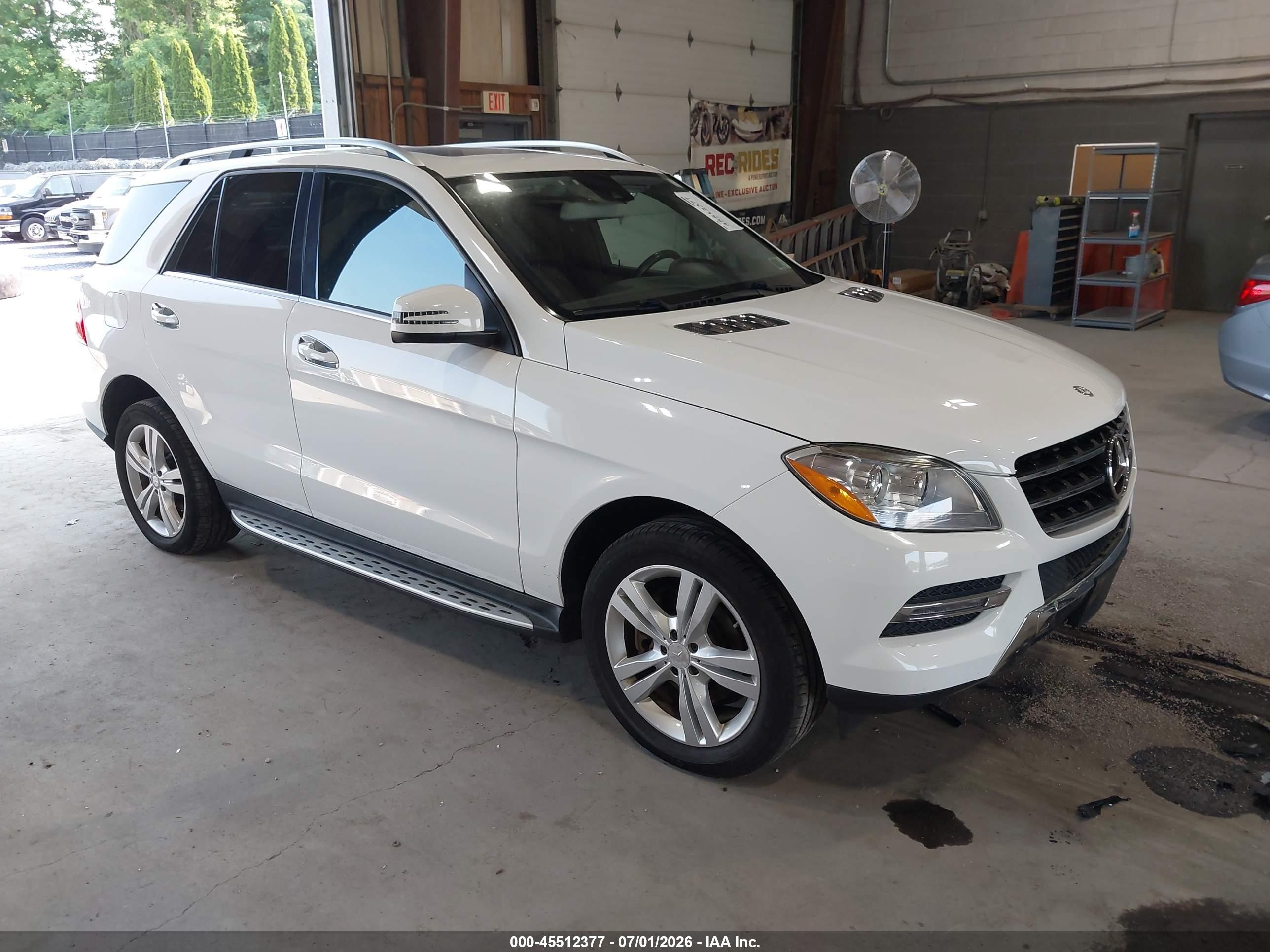 2014 Mercedes-Benz M 350, VIN 4JGDA5HB9EA313627 — Бок