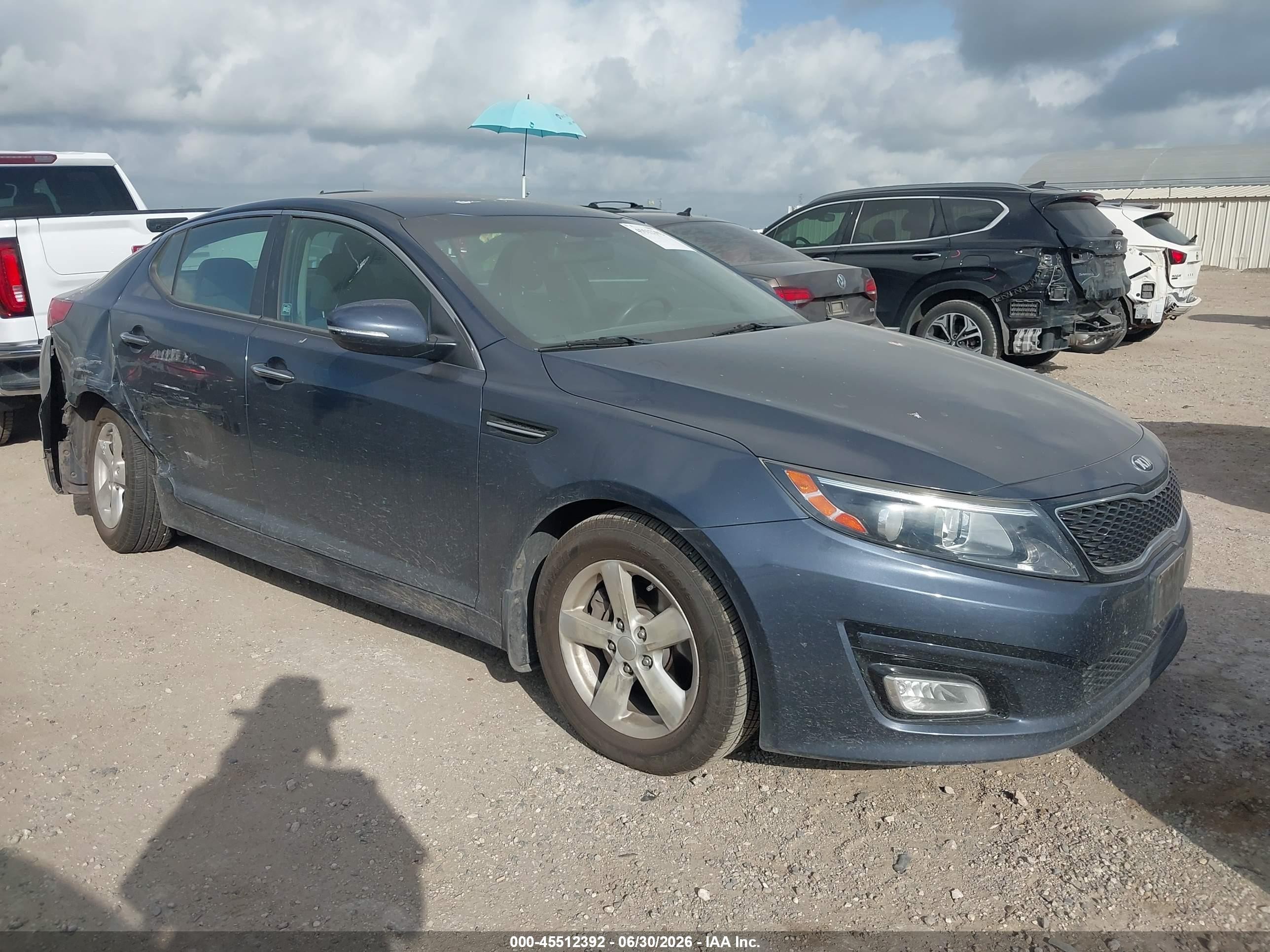 2015 Kia Optima LX, VIN KNAGM4A70F5536851 — Normal wear
