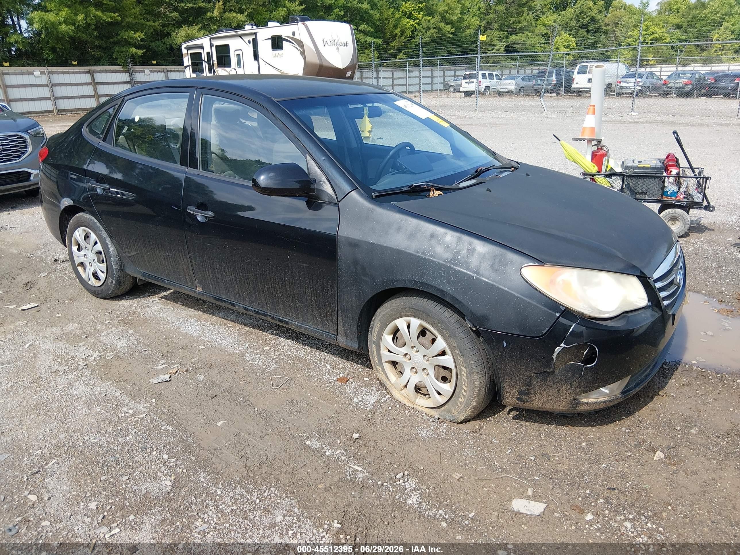 2010 Hyundai Elantra GLS, VIN KMHDU4AD3AU855361 — Normal wear