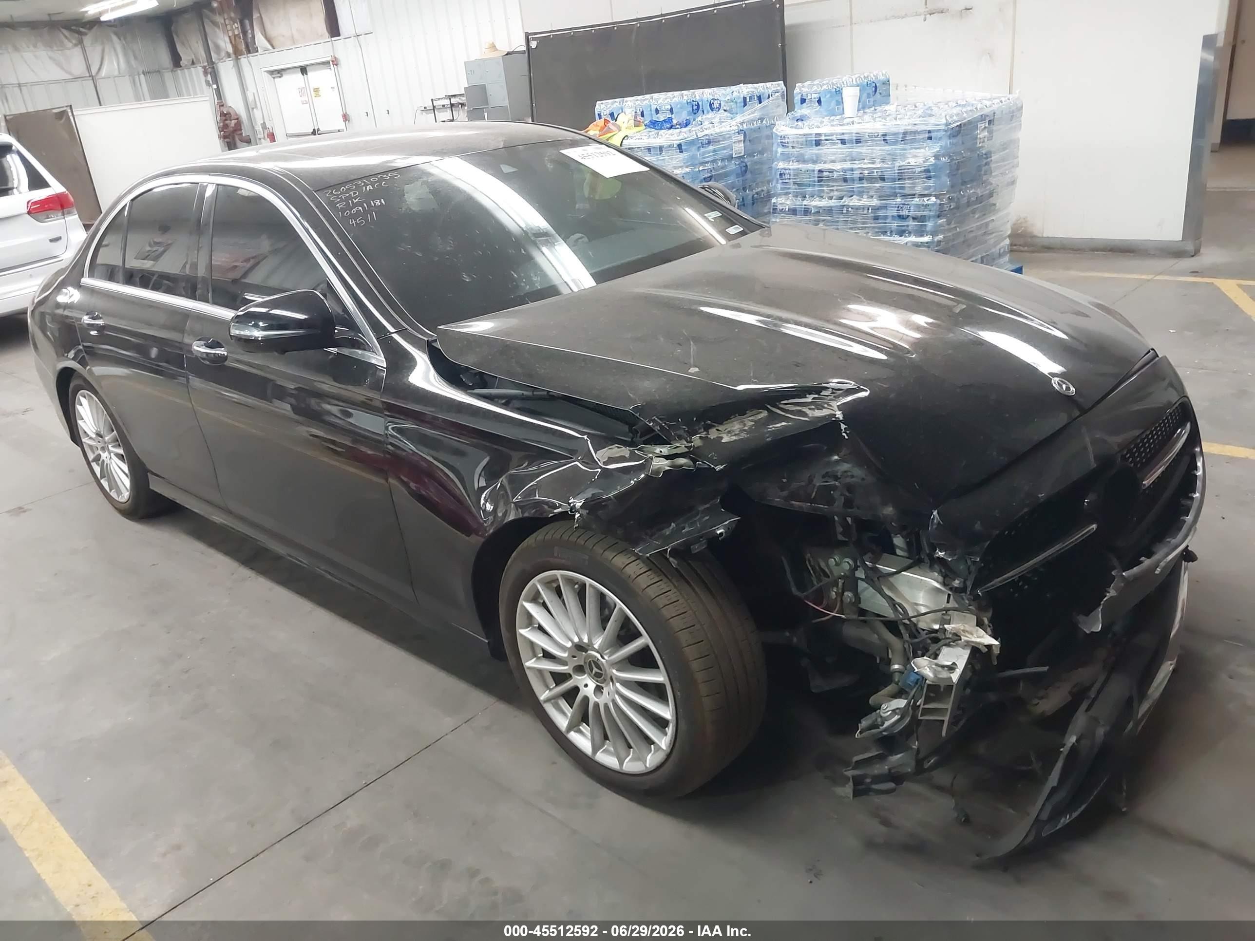 2021 Mercedes-Benz E 350, VIN W1KZF8DB9MA994511 — Front end