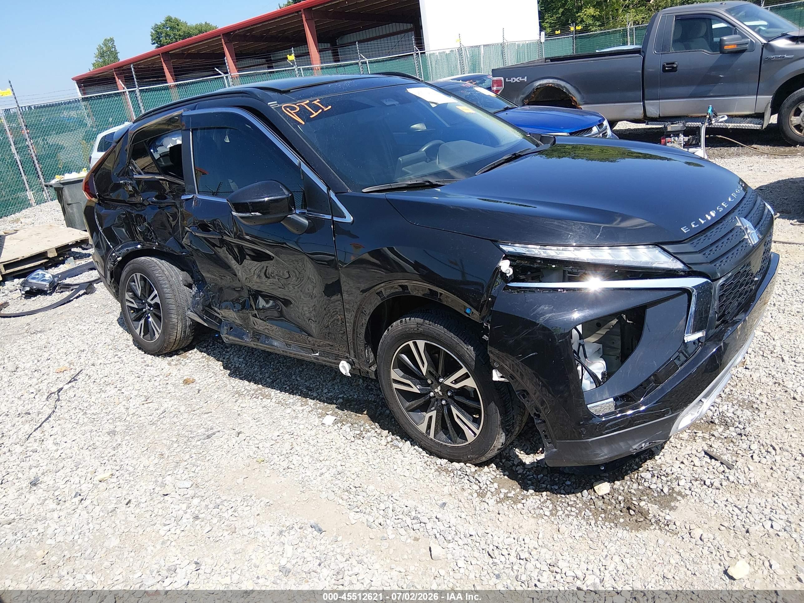 2024 Mitsubishi Eclipse Cross SE, VIN JA4ATWAA2RZ047085 — Side