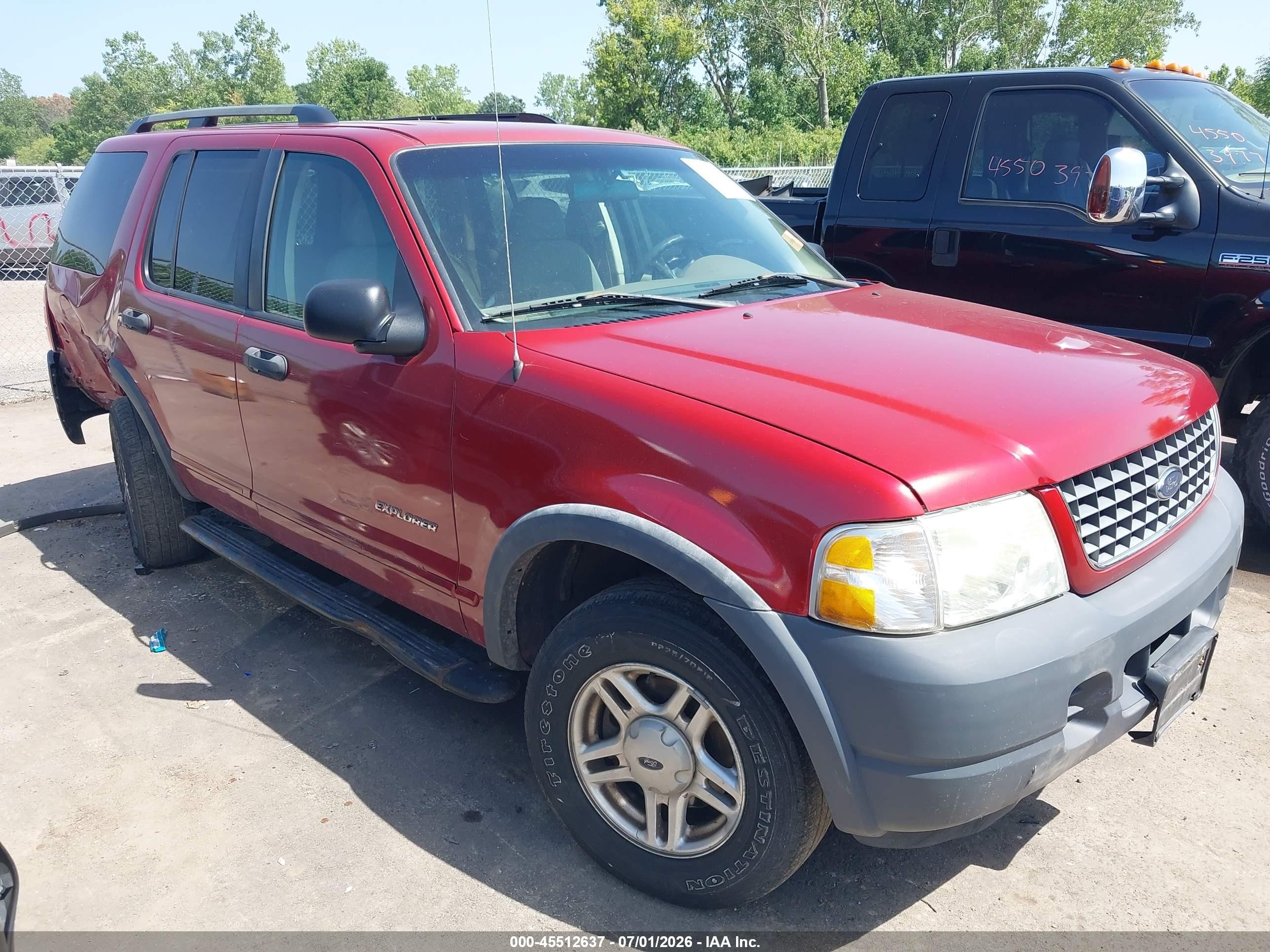 2002 Ford Explorer XLS, VIN 1FMZU72K82ZC64838 — Side