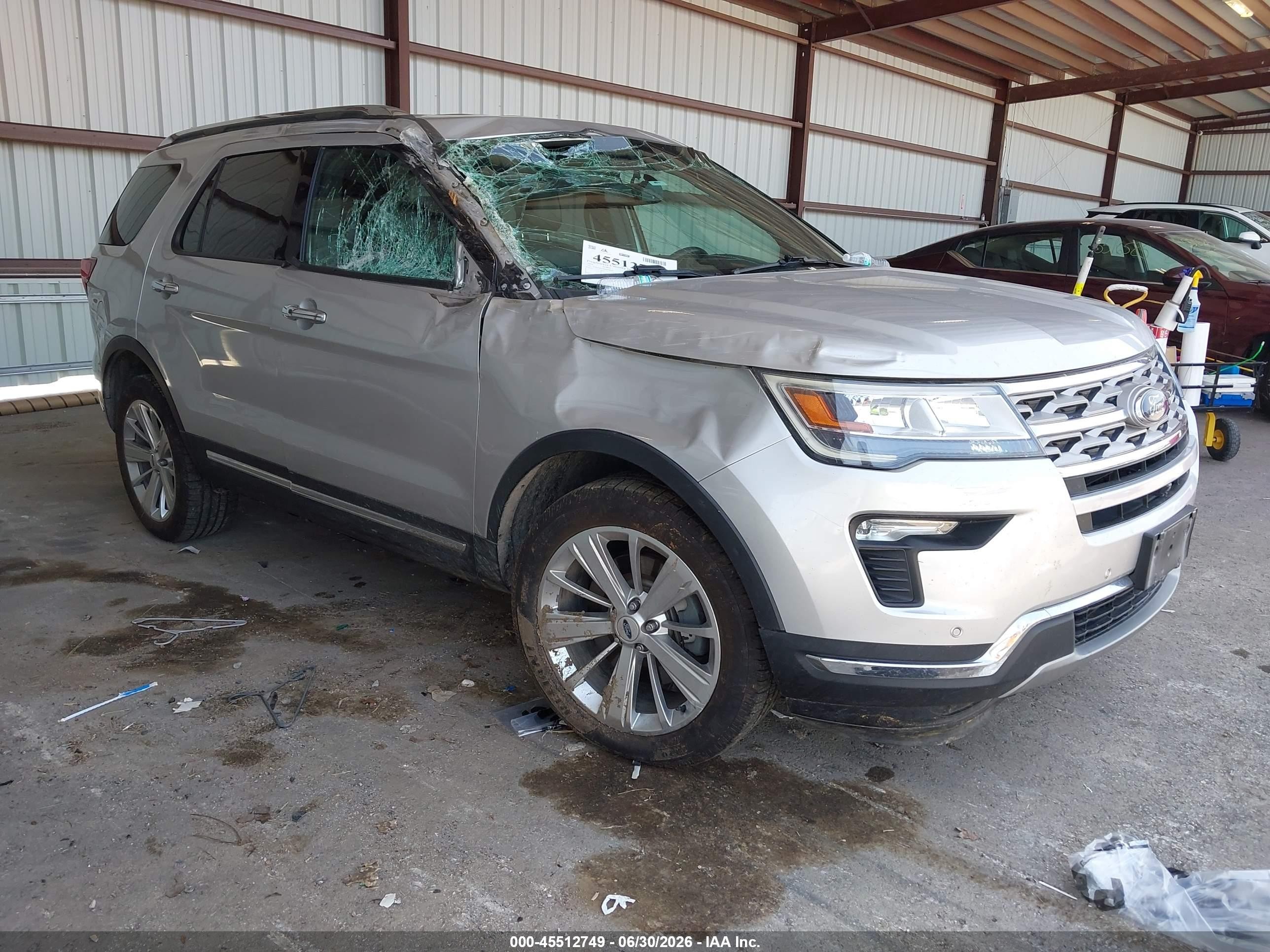 2019 Ford Explorer Limited, VIN 1FM5K8F85KGB48856 — Side