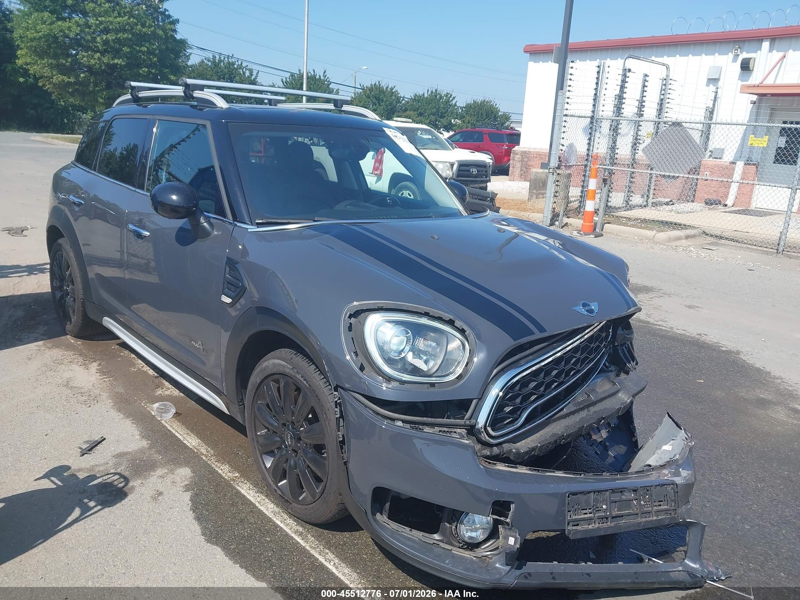 2018 MINI Countryman Cooper S, VIN WMZYT5C32J3E69283 — Front end