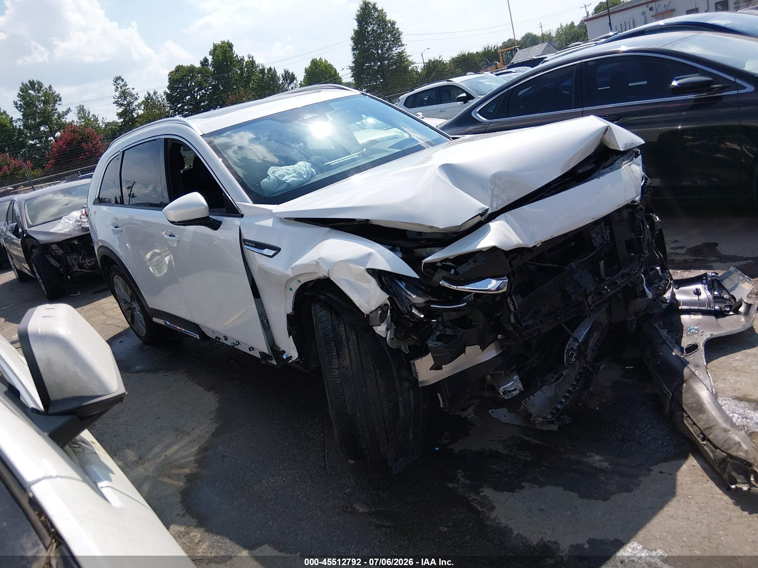 2025 Mazda CX-90 Premium Plus Package, VIN JM3KKEHD6S1235062 — Front end