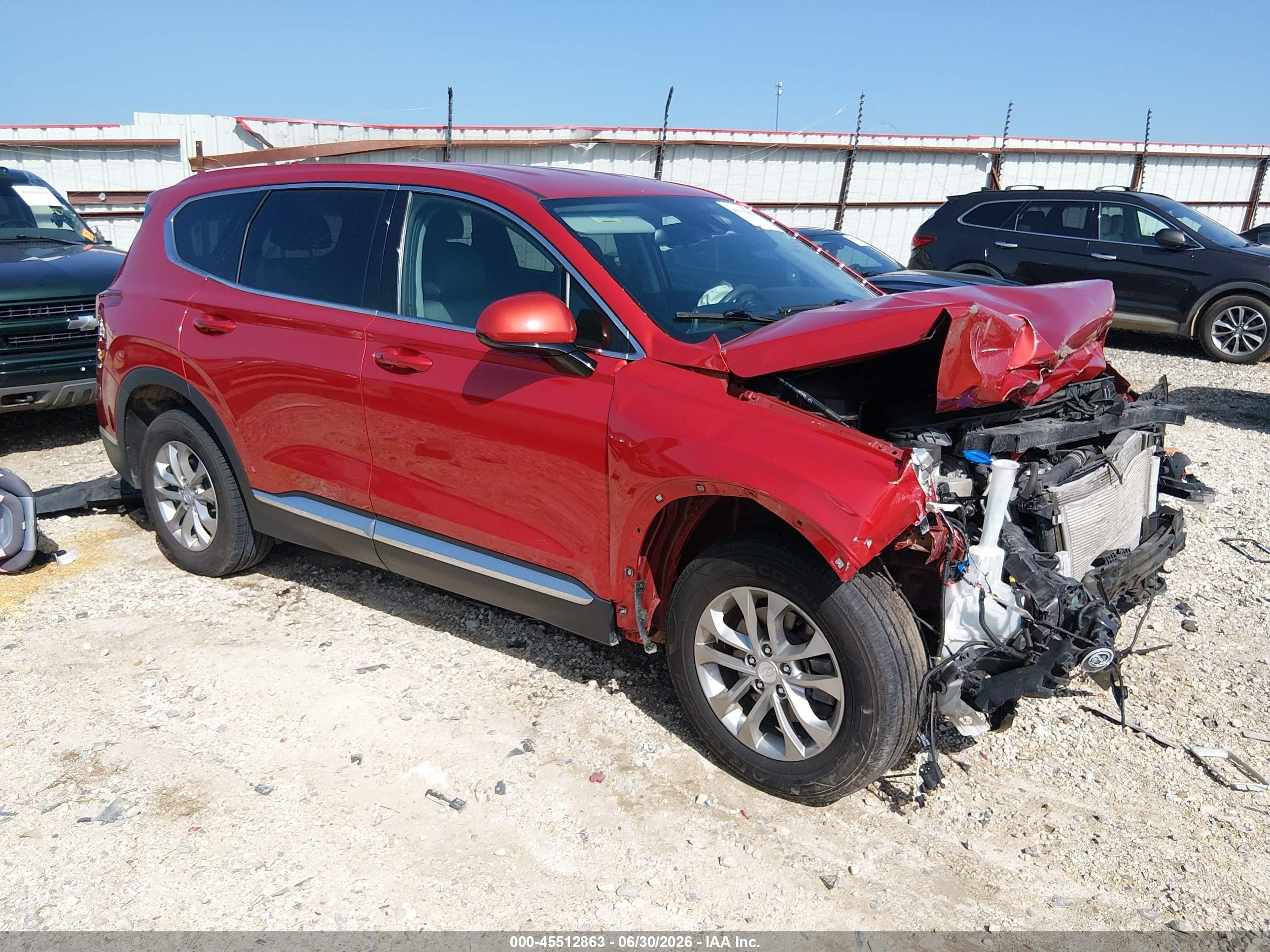 2020 Hyundai Santa Fe SEL, VIN 5NMS3CAD5LH258196 — Front end