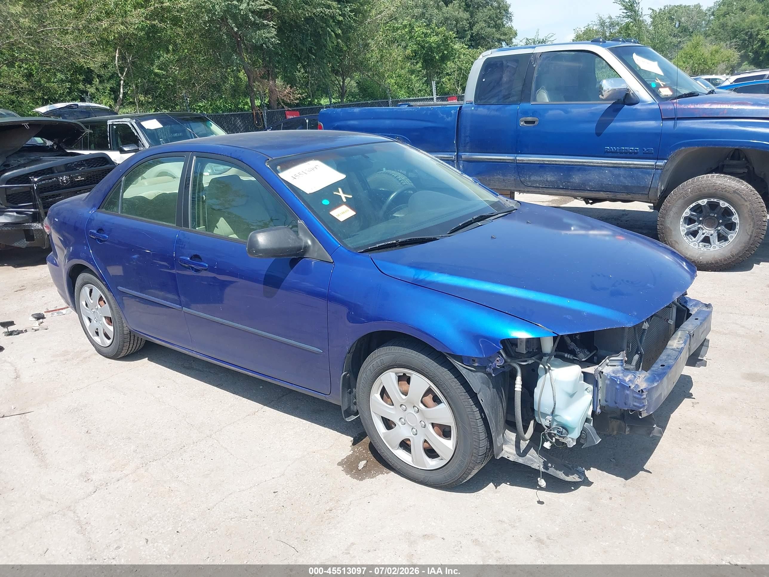 2006 Mazda 6 i, VIN 1YVFP80C065M66614 — Front end