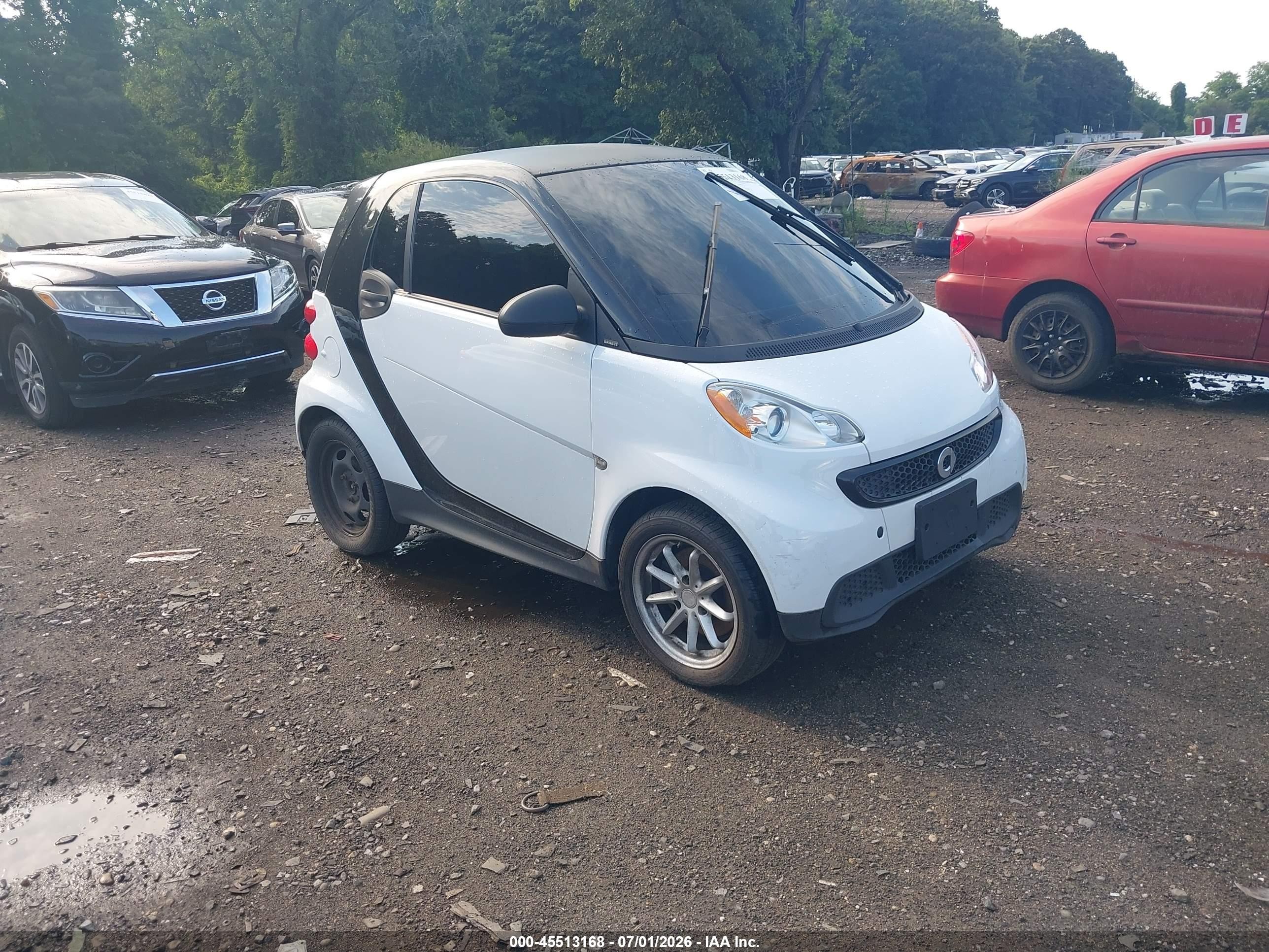 2013 Smart fortwo Pure, VIN WMEEJ3BA7DK695406 — Обычный износ