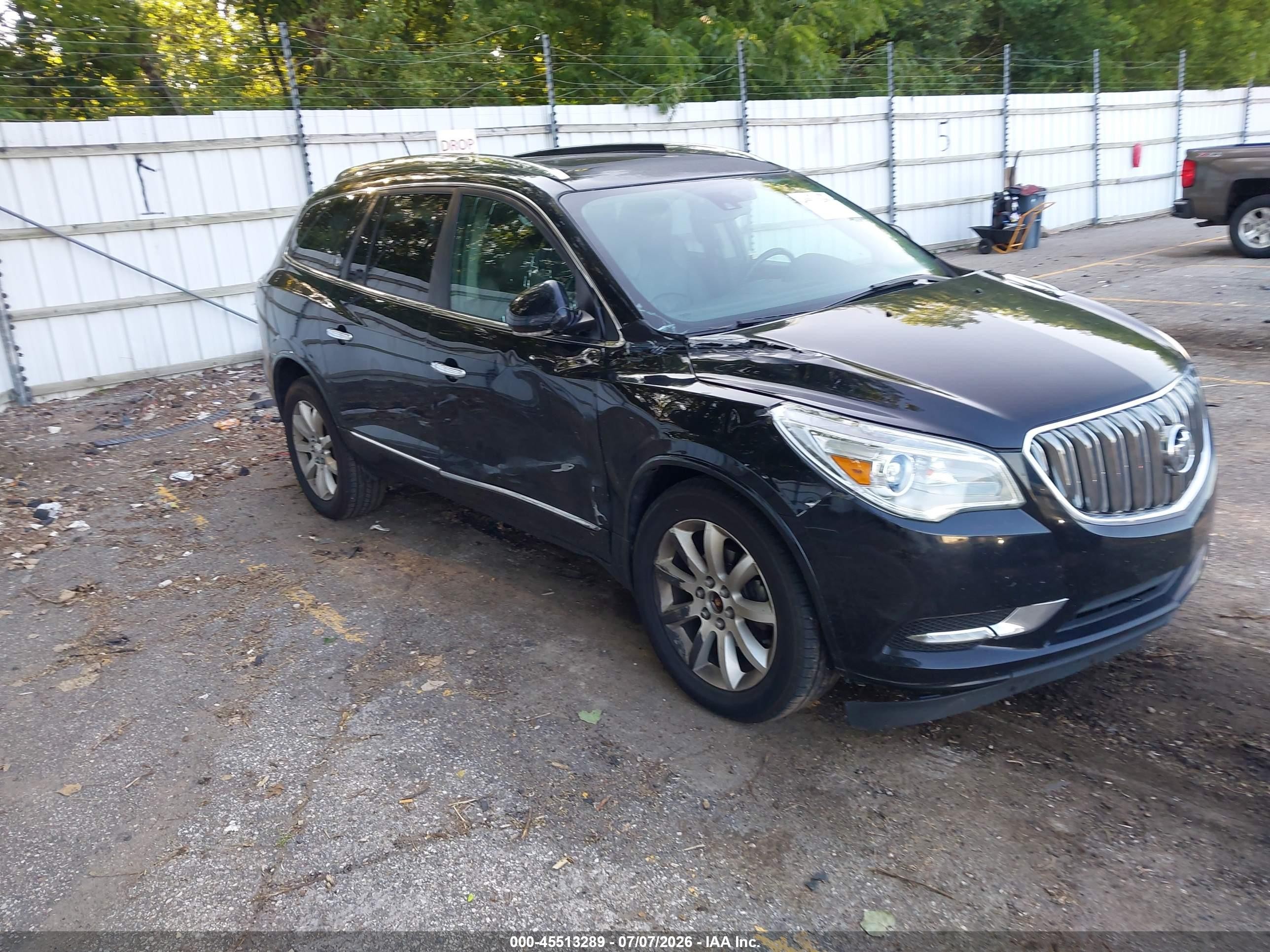 2017 Buick Enclave Premium, VIN 5GAKVCKD2HJ340950 — Перед