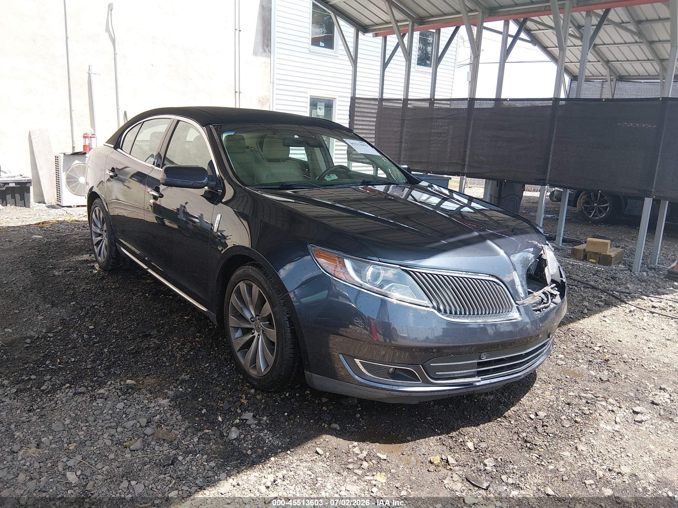 2013 Lincoln MKS, VIN 1LNHL9DK4DG618747 — Front end