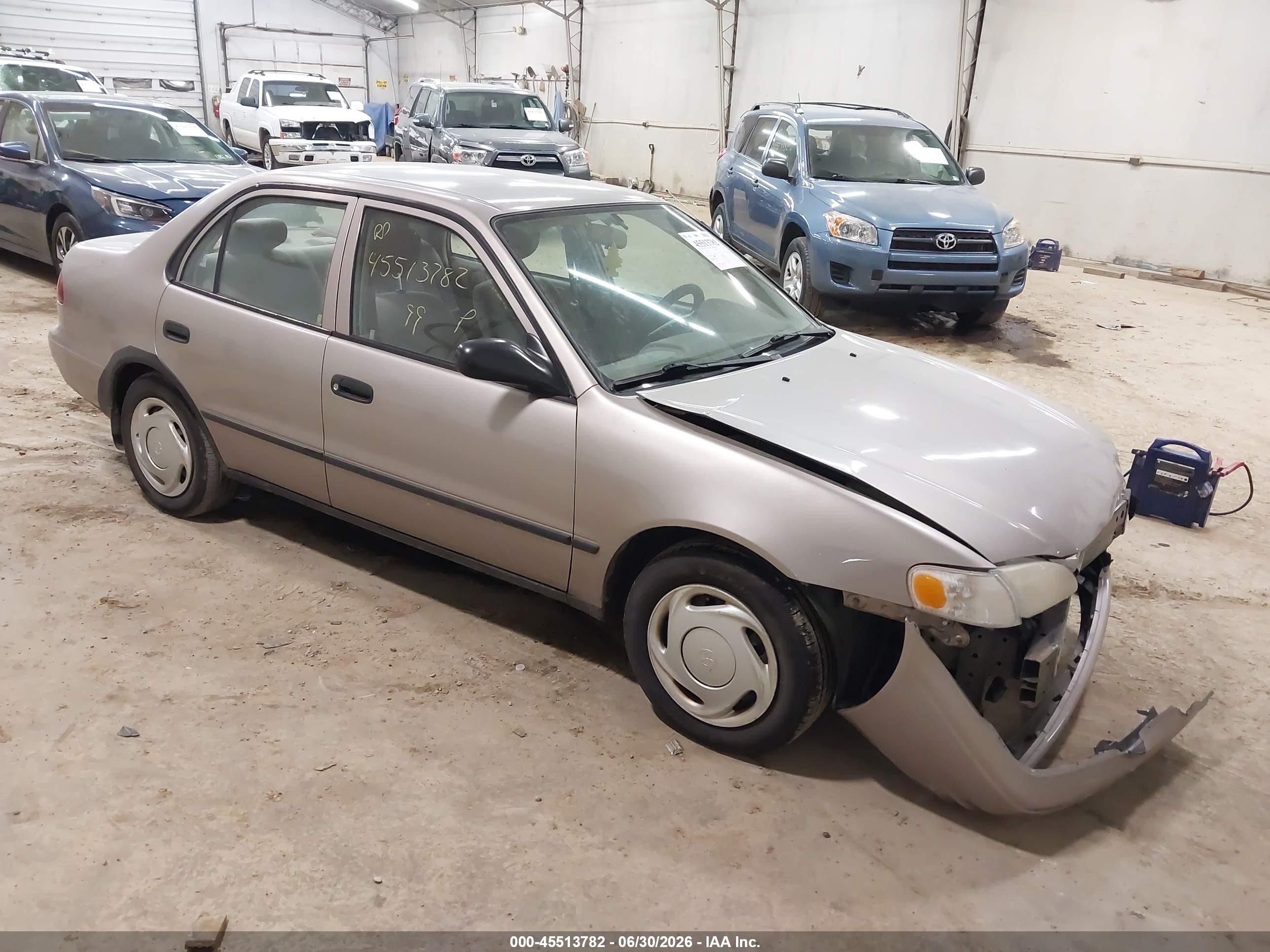 1999 Toyota Corolla CE, VIN 2T1BR12E3XC116371 — Front end