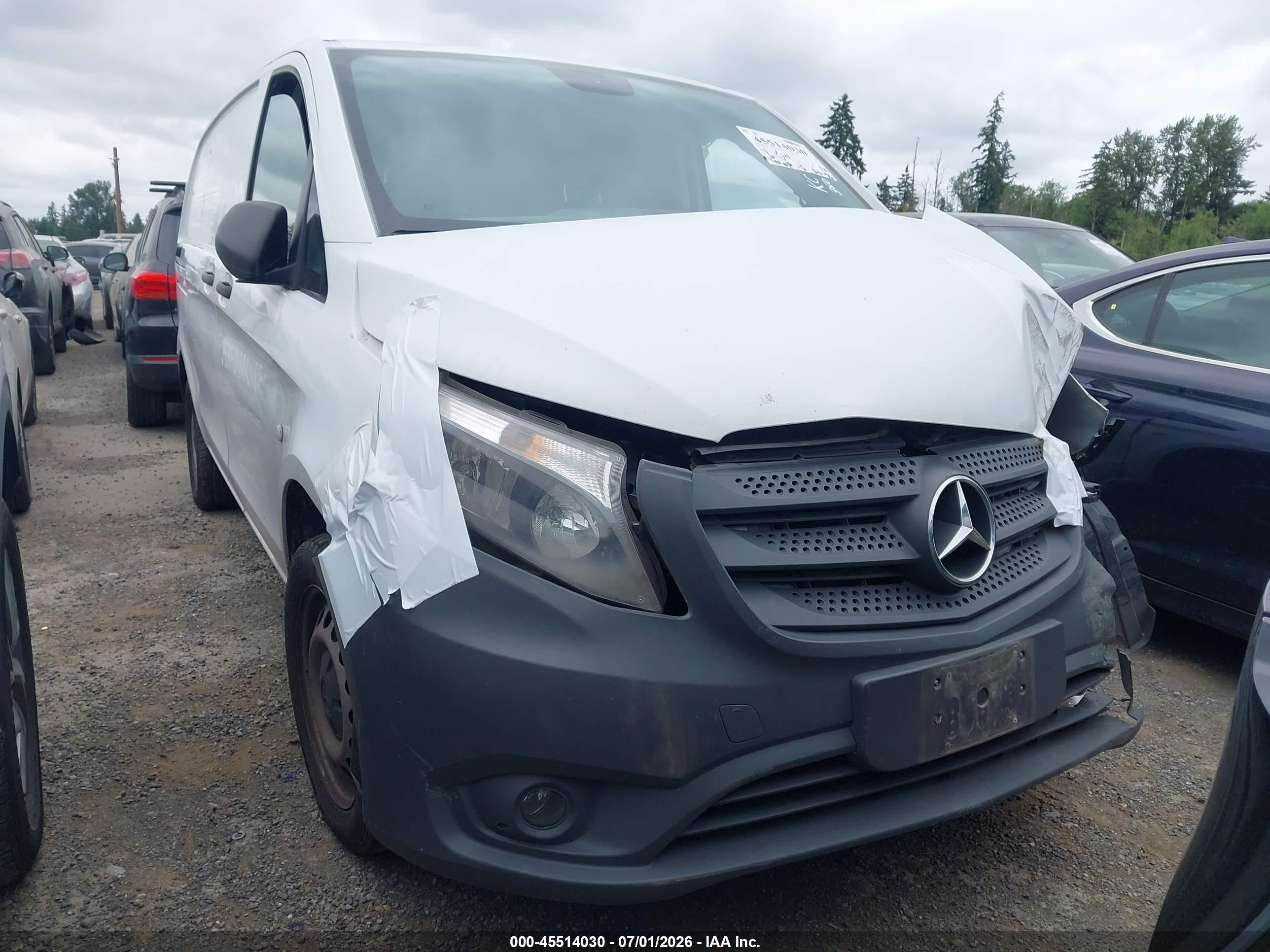 2020 Mercedes-Benz Metris Cargo, VIN WD3PG2EA8L3660789 — Front end