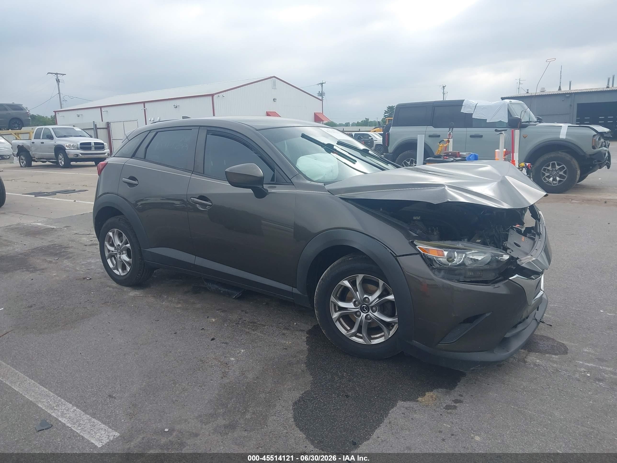 2017 Mazda CX-3 Sport, VIN JM1DKDB73H0166862 — Front end