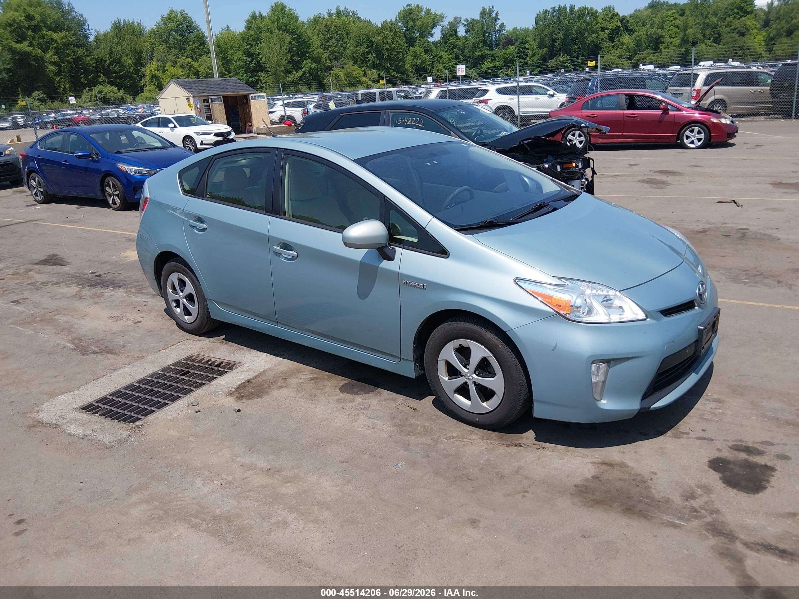 2014 Toyota Prius Three, VIN JTDKN3DU0E1778860 — Normal wear
