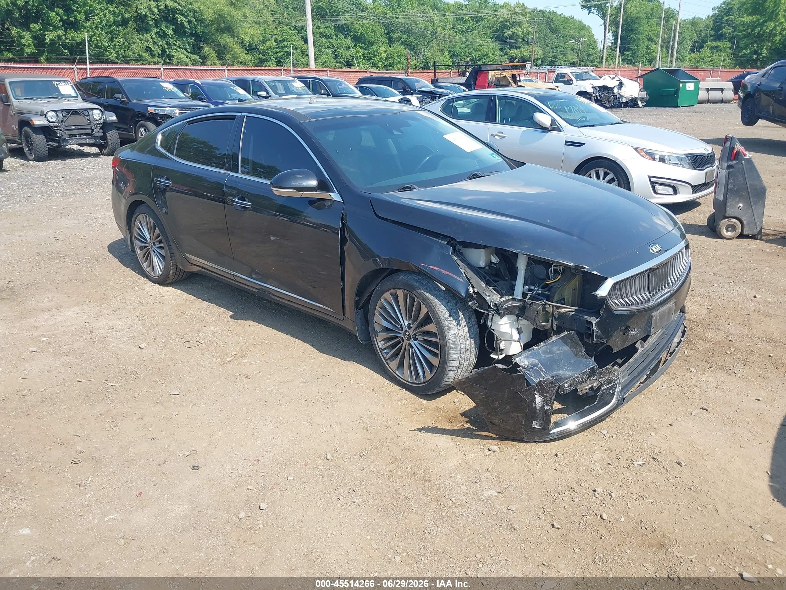 2018 Kia Cadenza Limited, VIN KNALC4J14J5100364 — Front end
